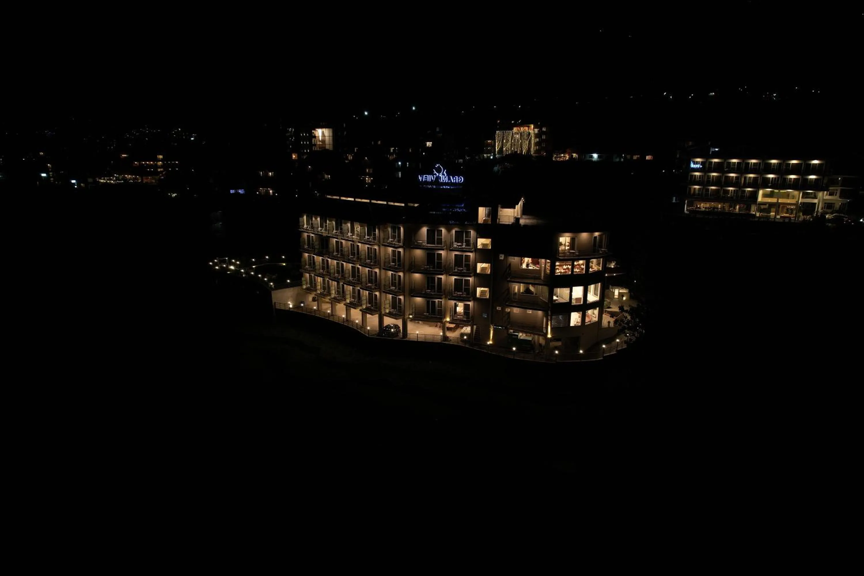 Property building in juSTa Grand View Resort & Spa, Manali