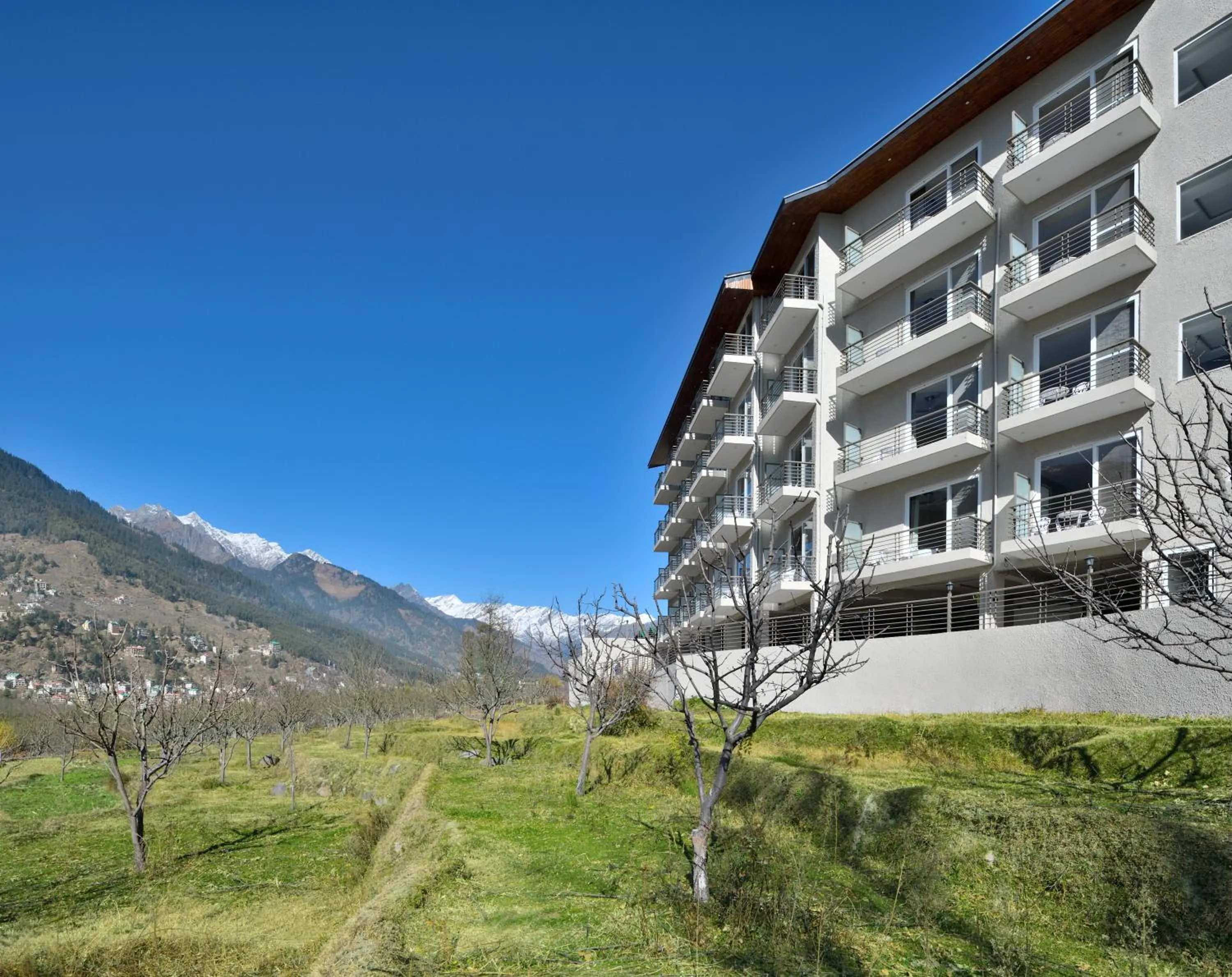 juSTa Grand View Resort & Spa, Manali