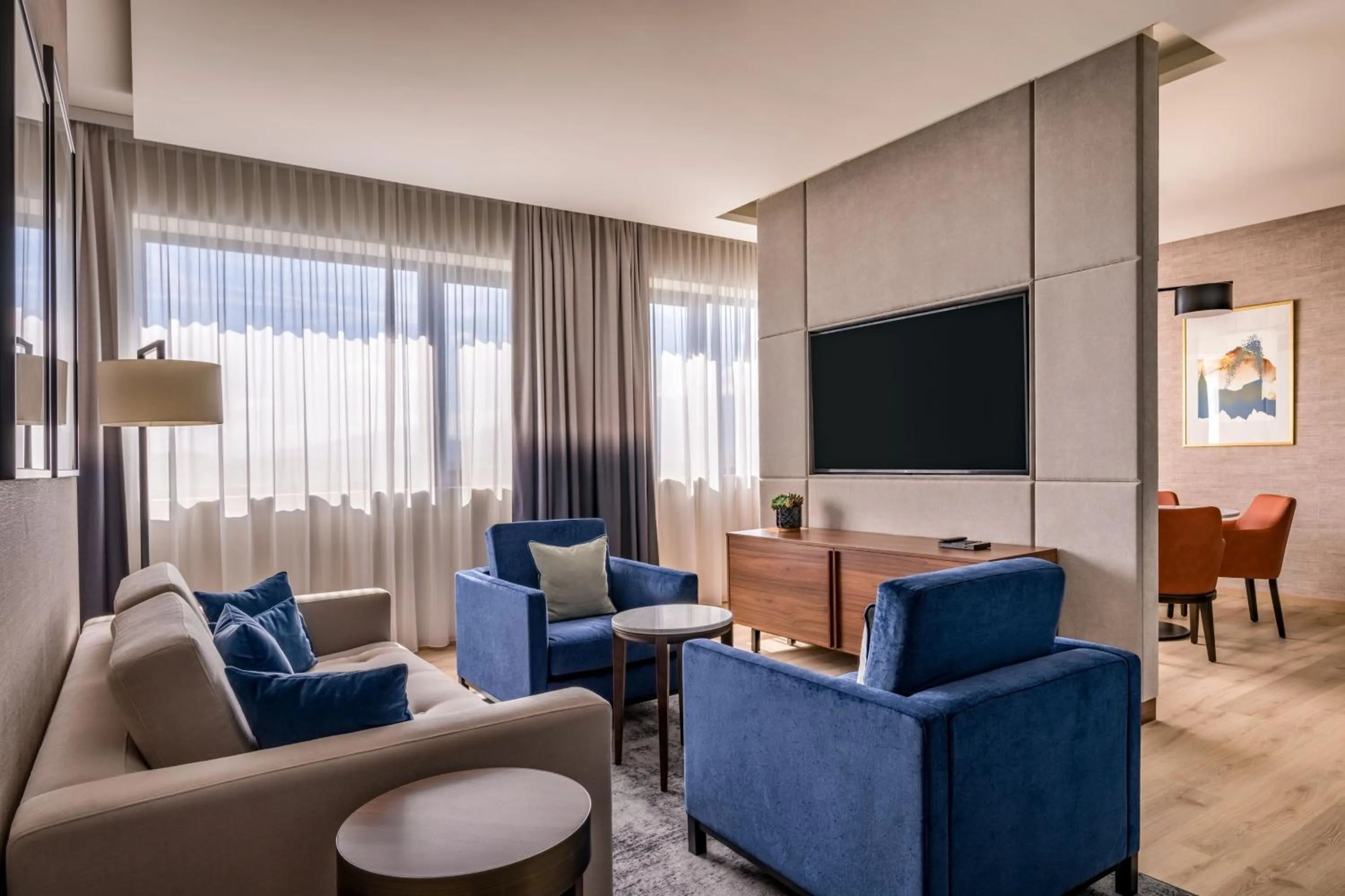 Bedroom in Geneva Marriott Hotel