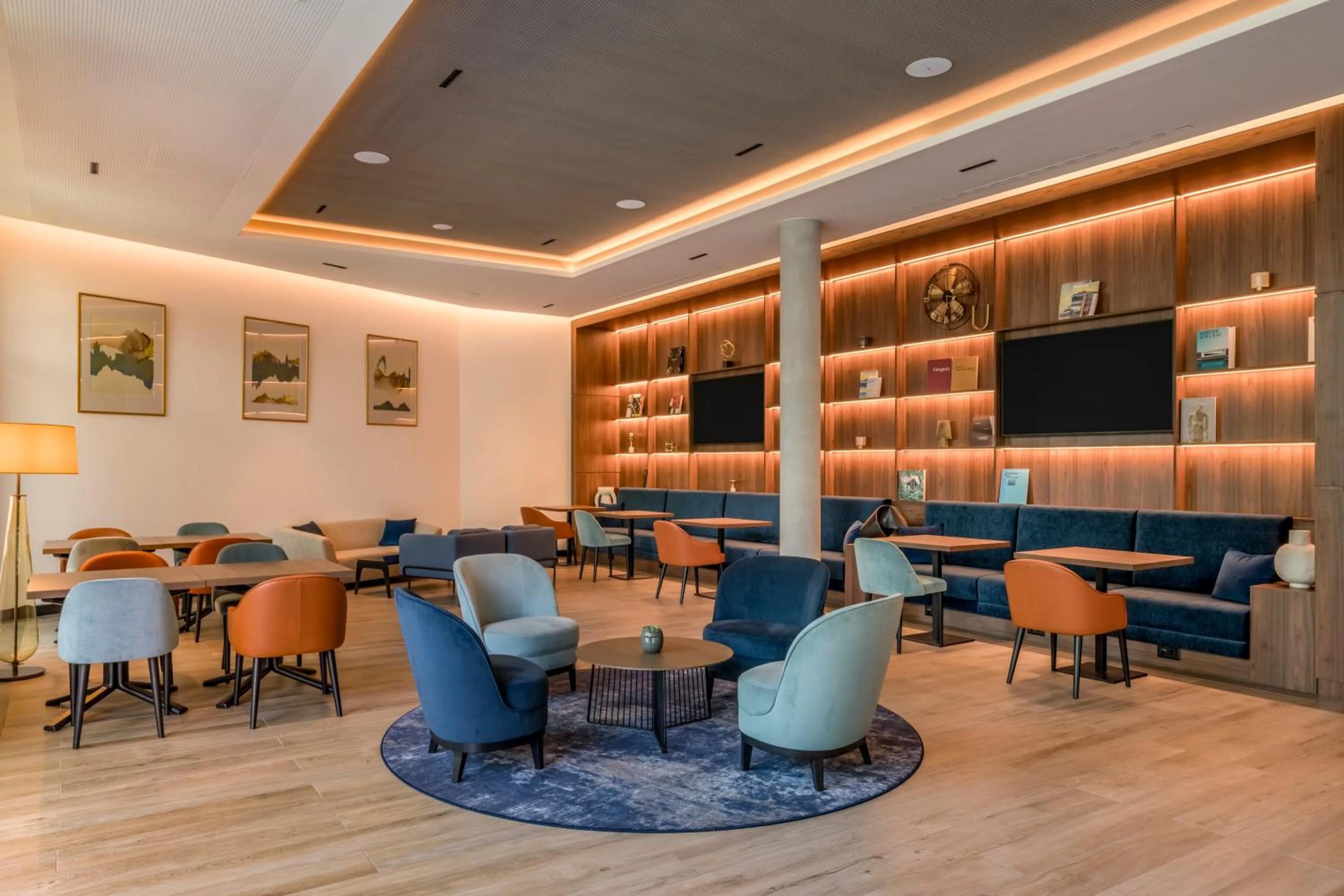 Living room in Geneva Marriott Hotel