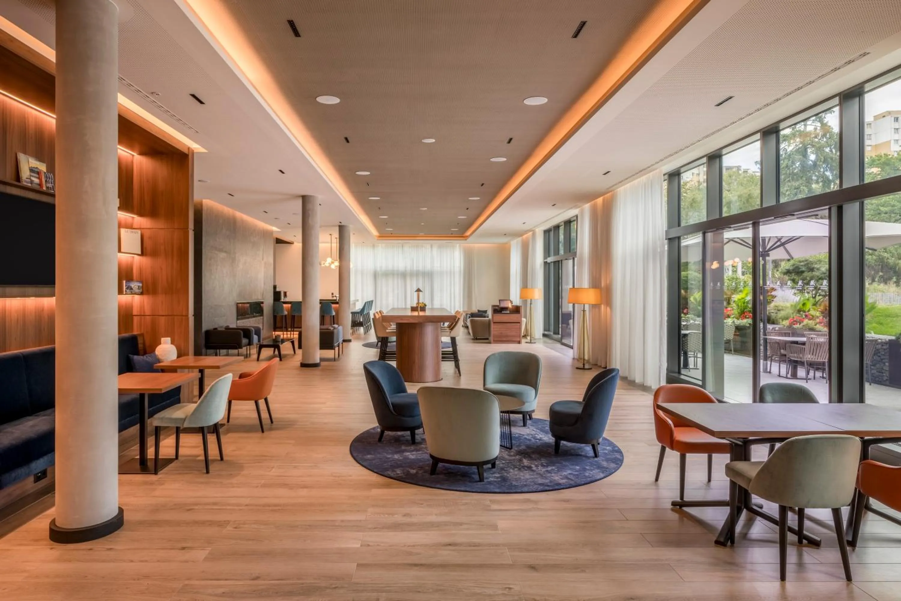 Living room in Geneva Marriott Hotel