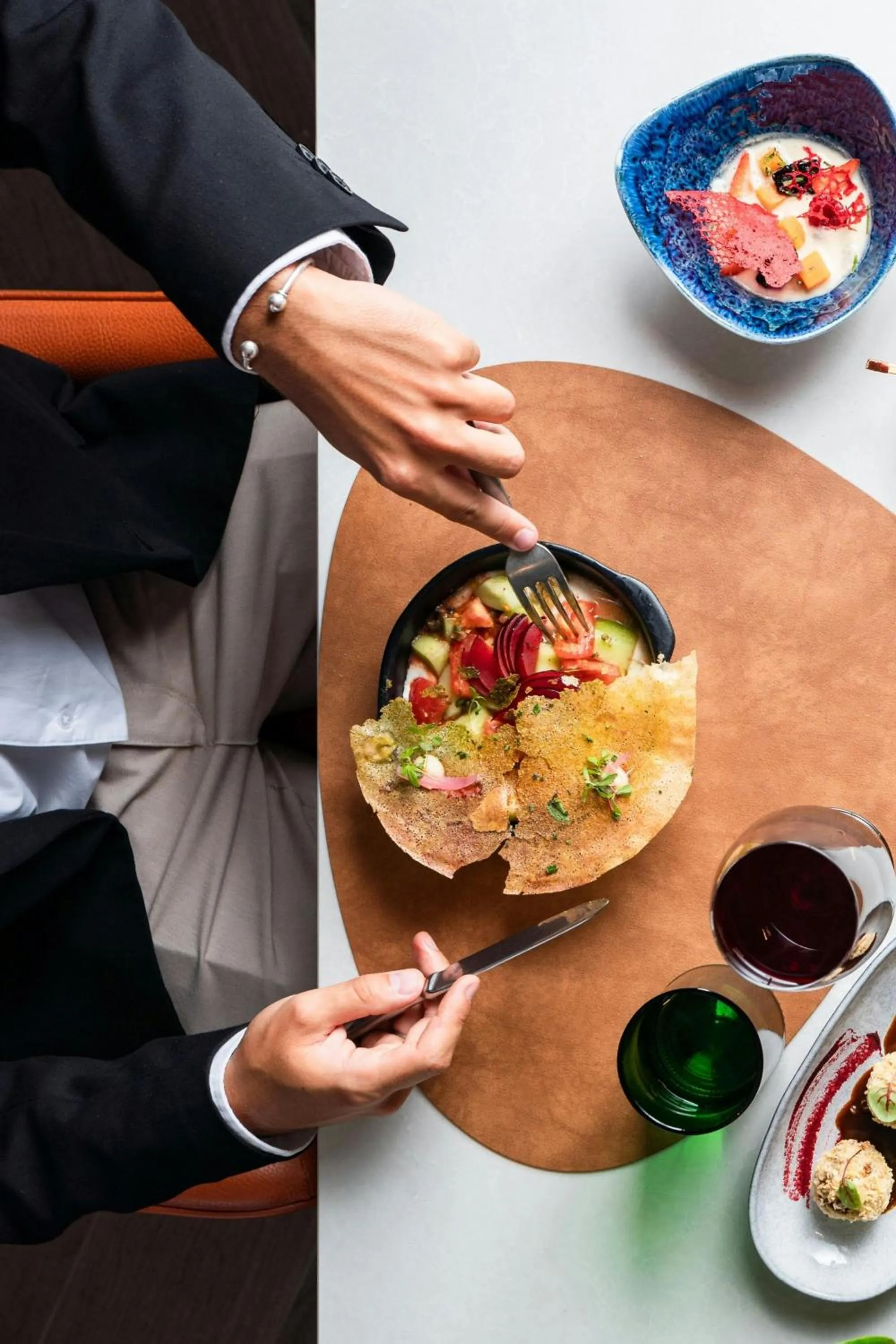 Restaurant/places to eat in Geneva Marriott Hotel