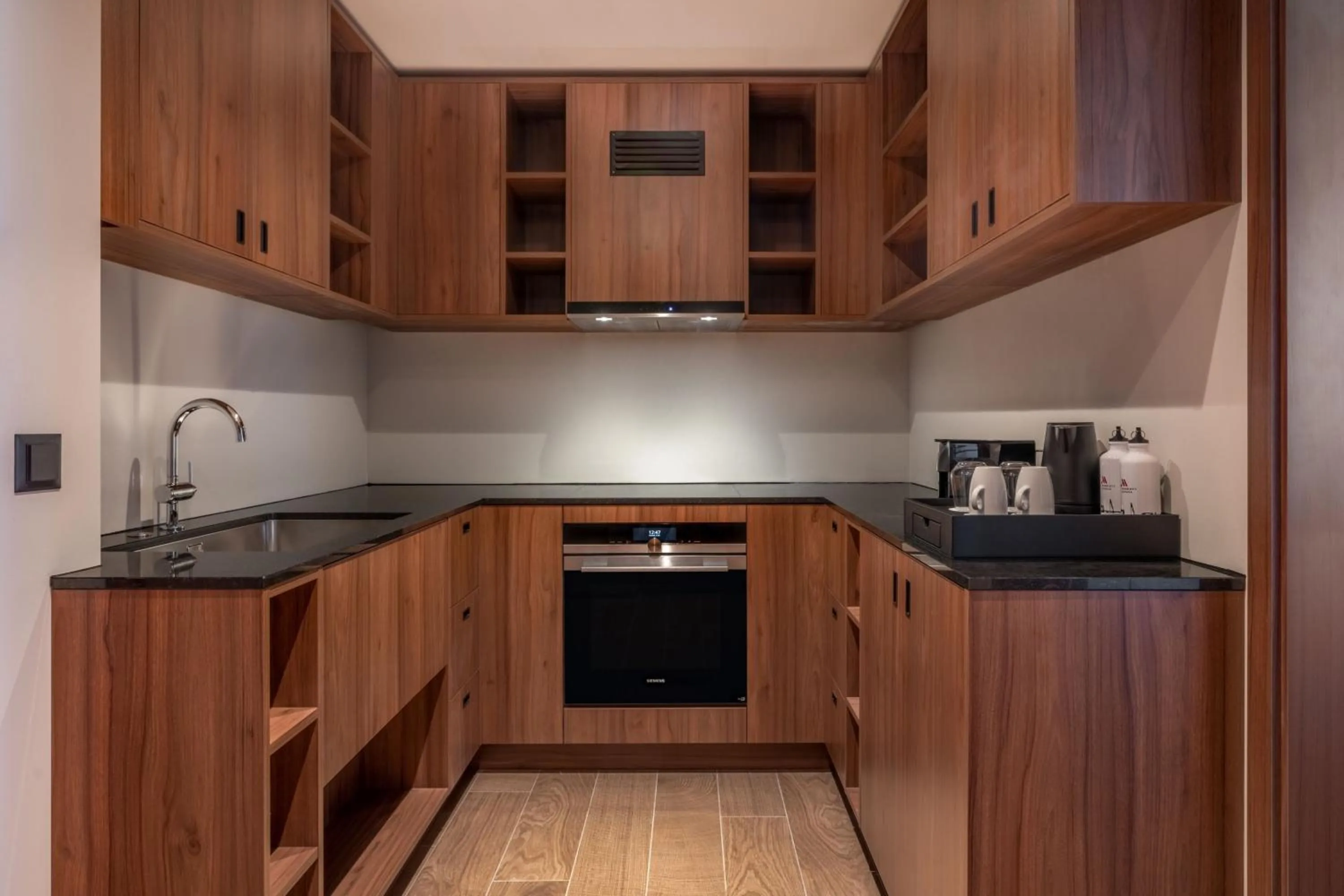 Kitchen or kitchenette in Geneva Marriott Hotel