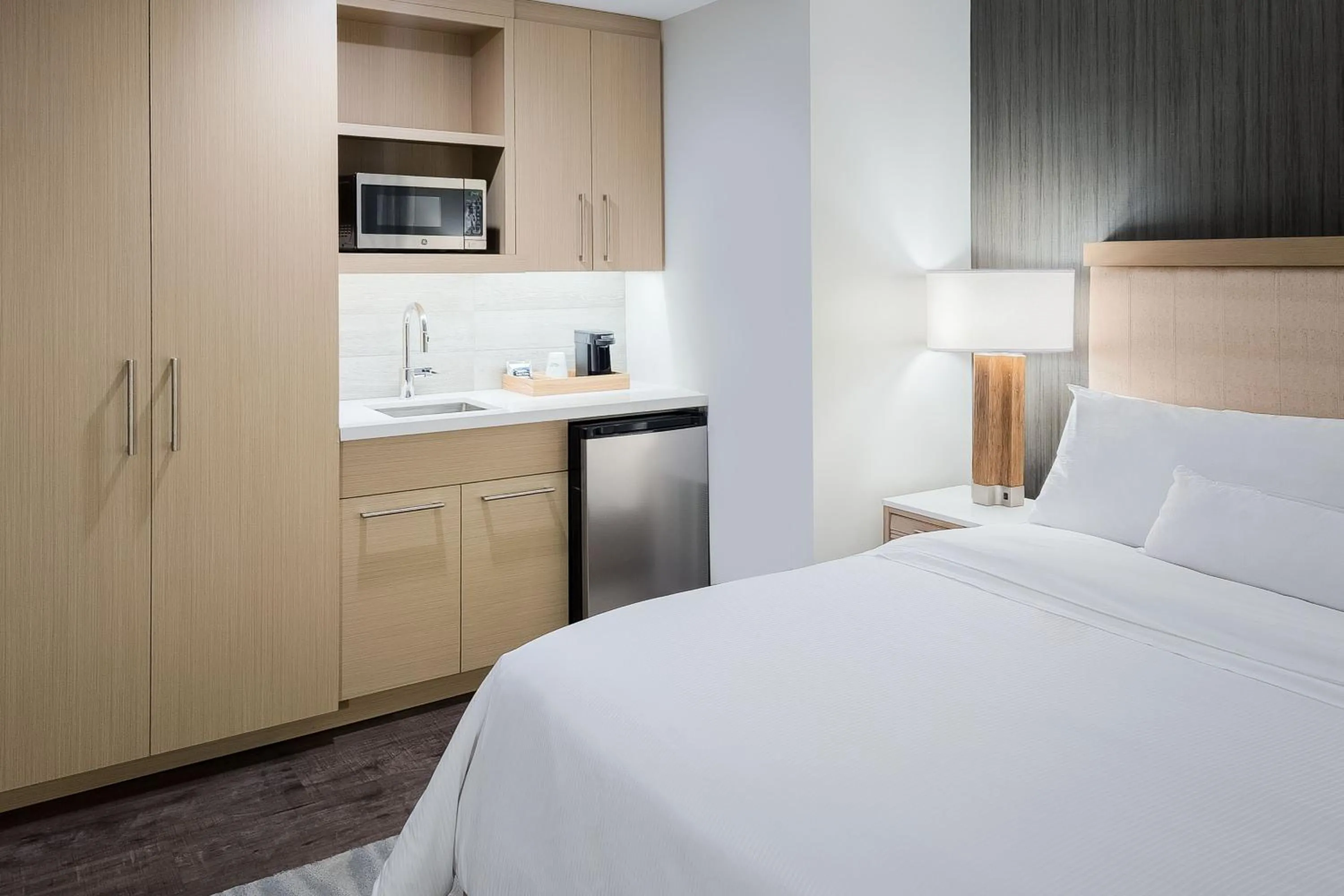 Photo of the whole room, Bed in Element Salt Lake City Downtown