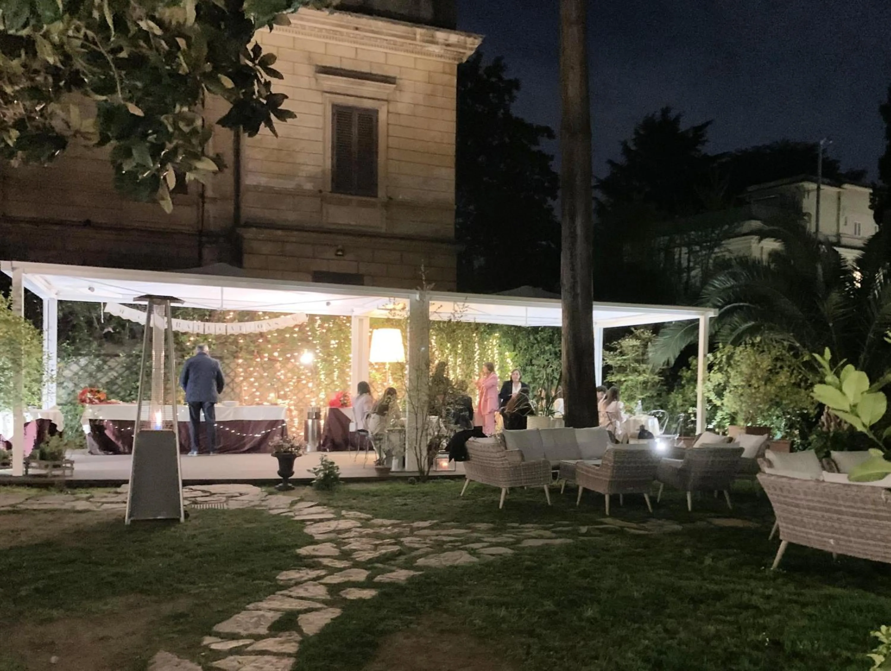 Night in Hotel Fenix