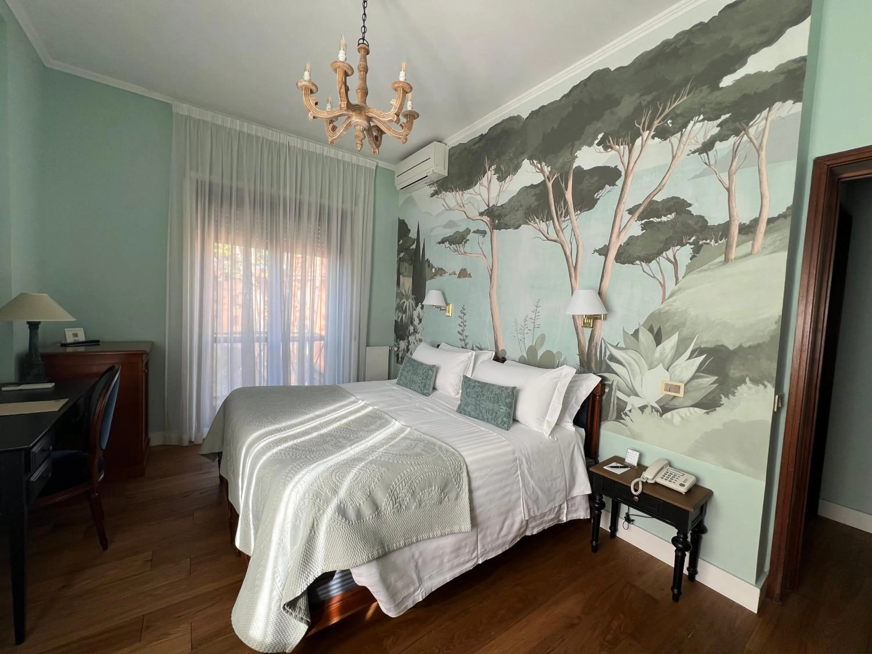 Photo of the whole room, Bed in Hotel Fenix