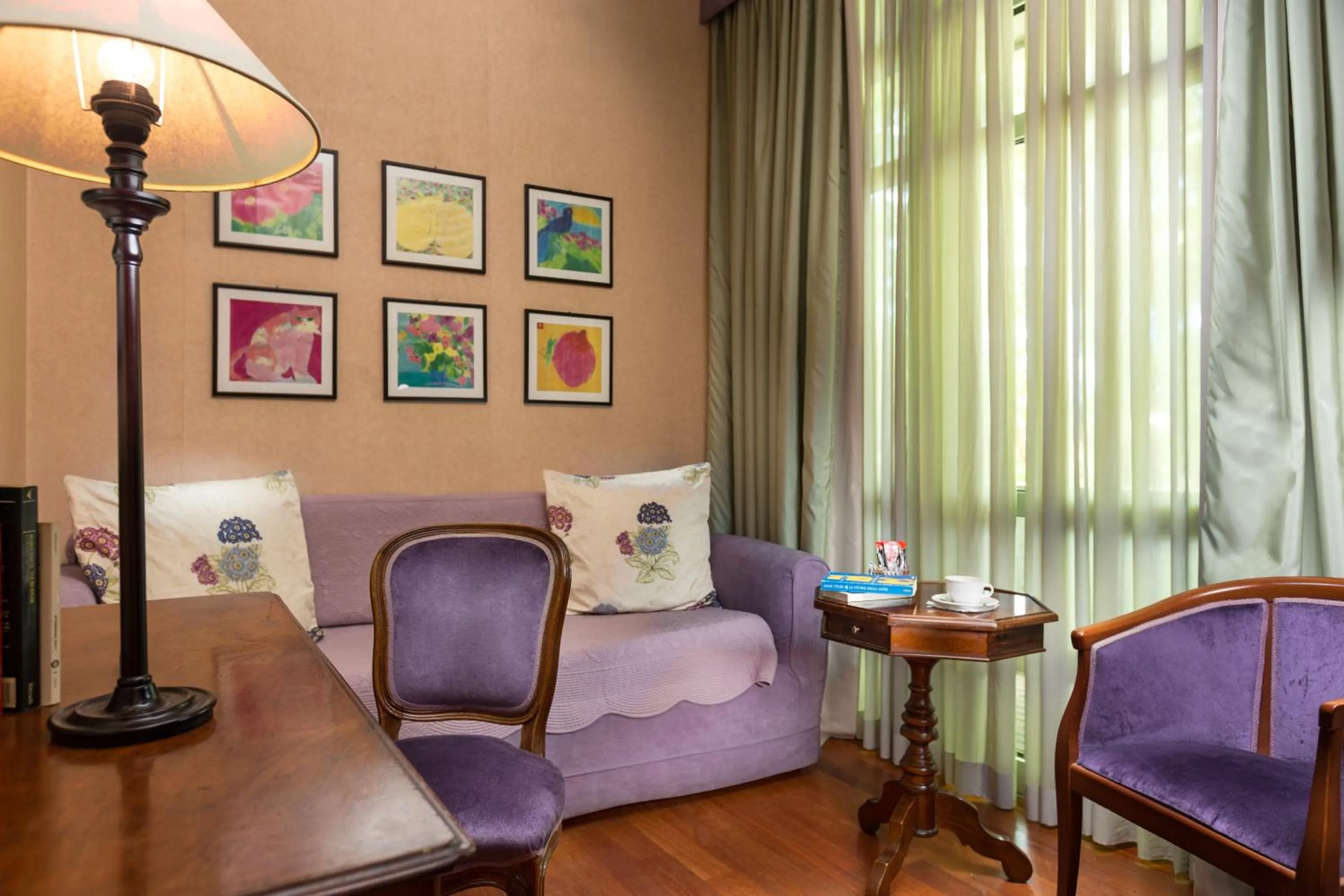 Bedroom in Hotel Fenix