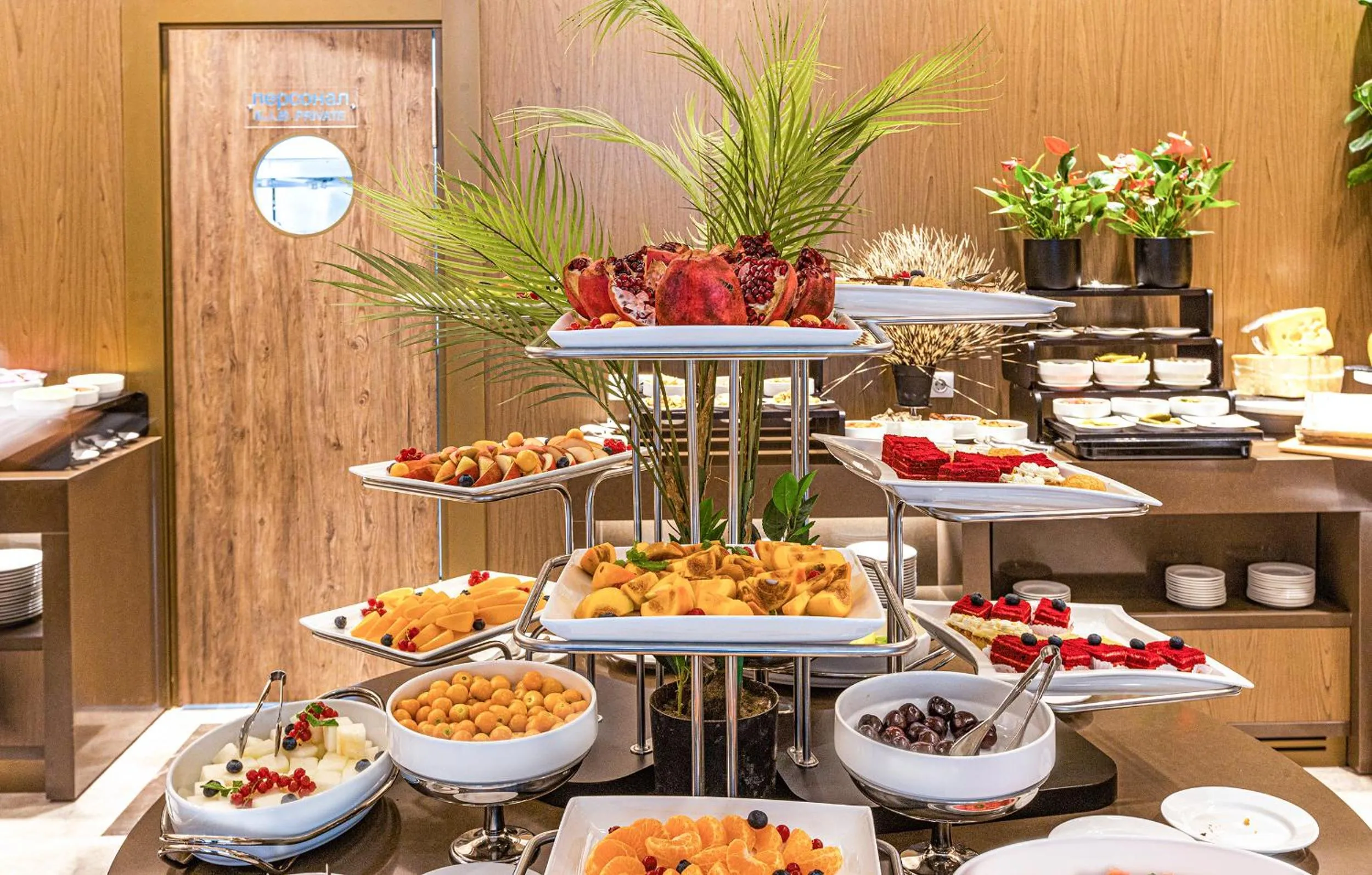 Food close-up in Lia! by Minyoun Stars of Ulugbek