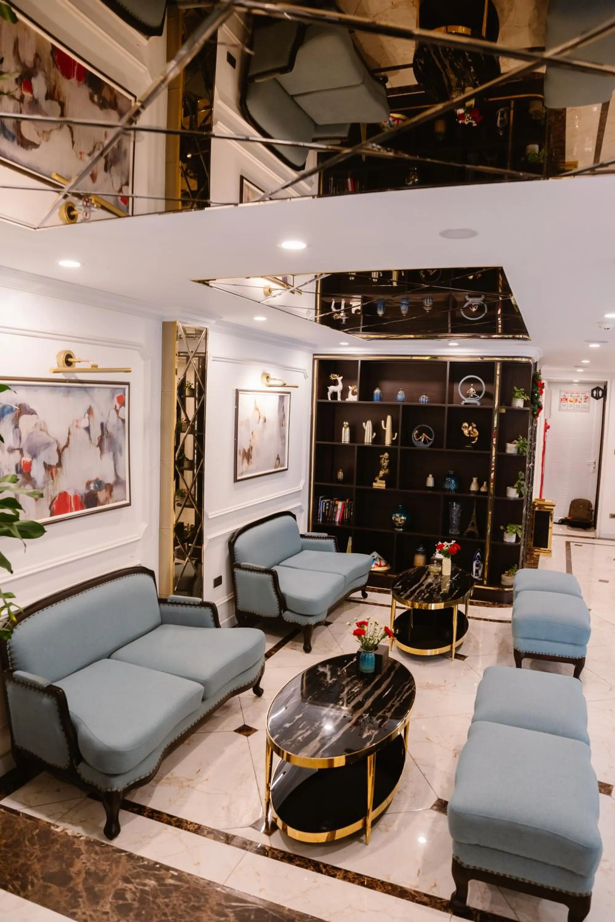 Lobby or reception in Hồng Vận Hotel