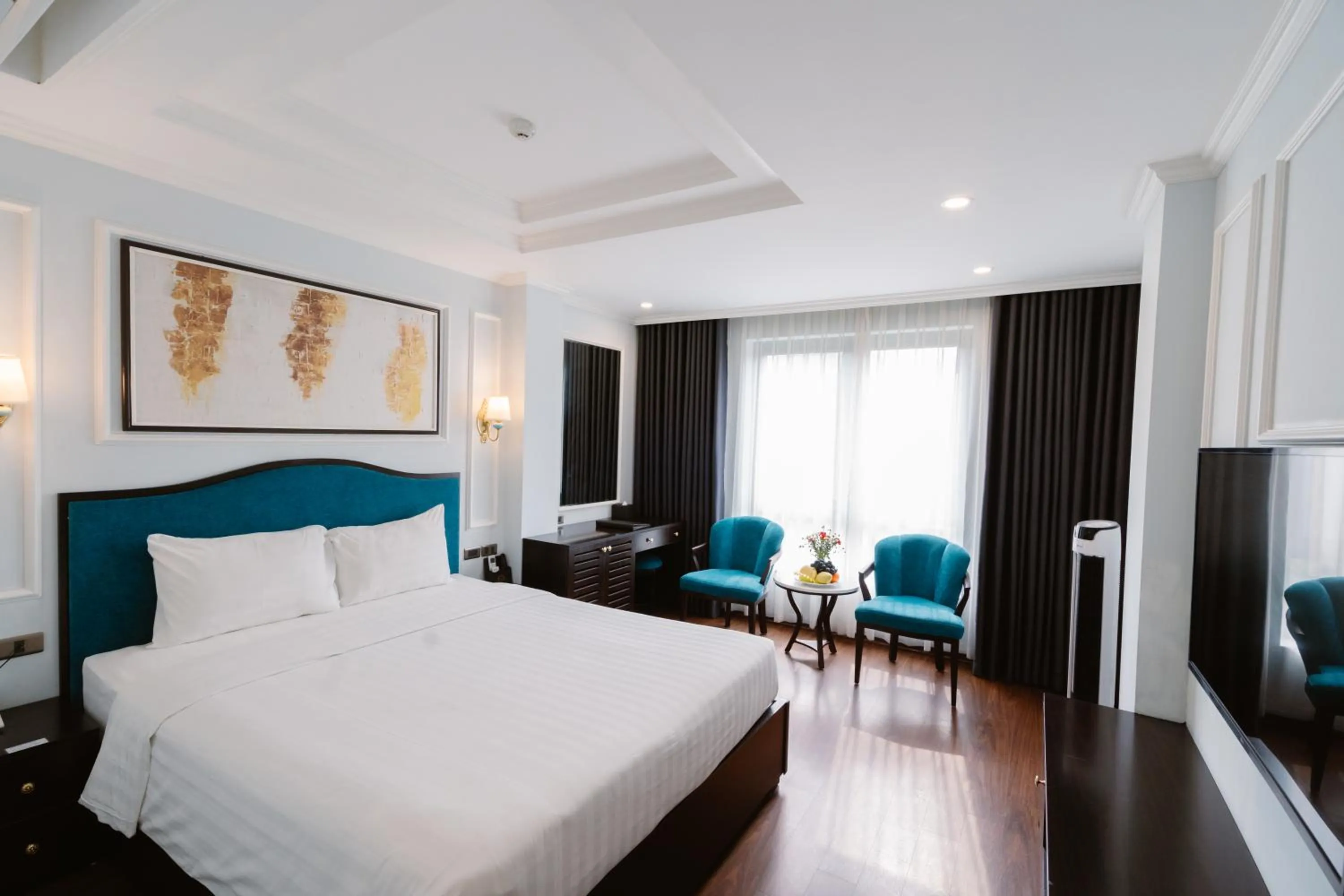 Decorative detail, Bed in Hồng Vận Hotel