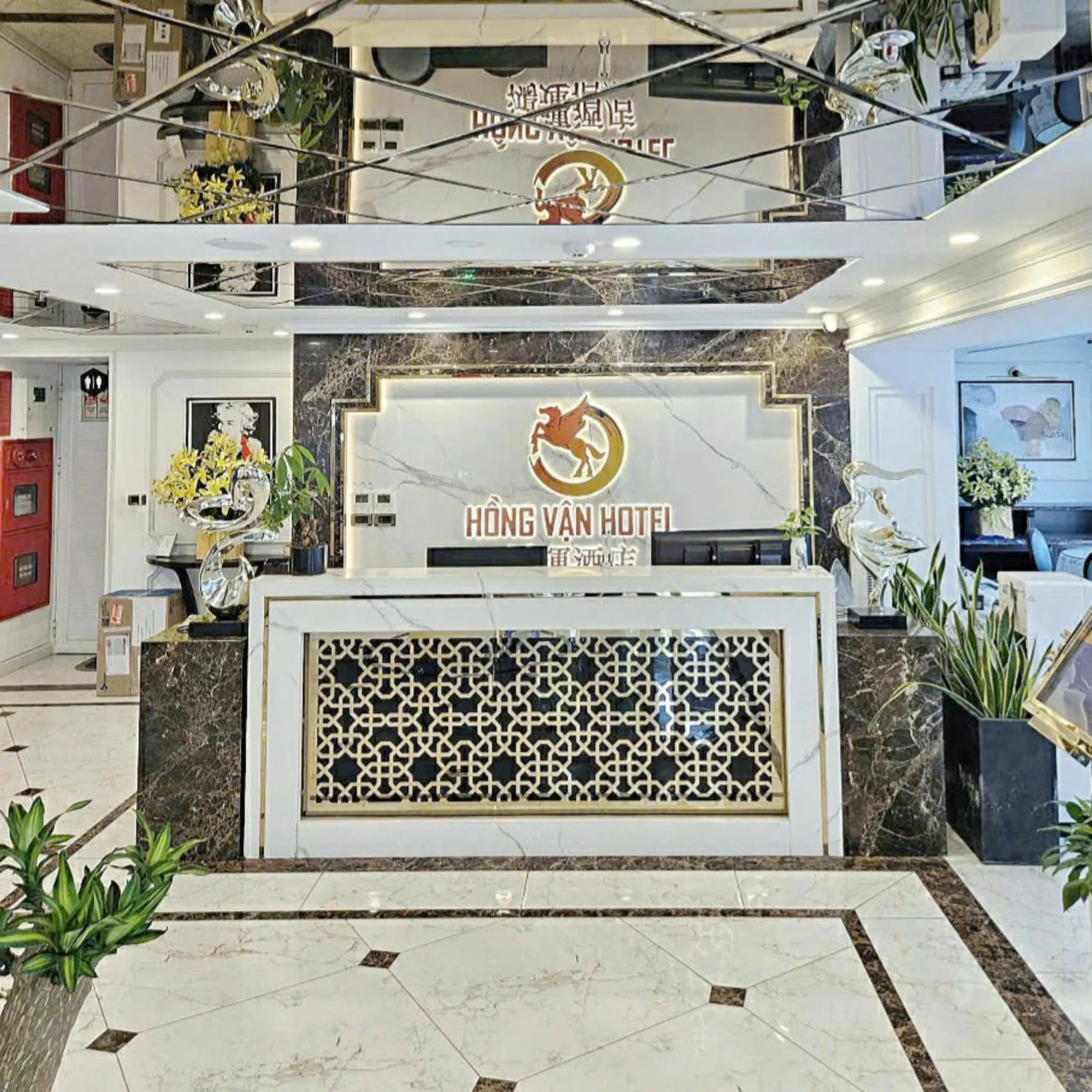 Lobby or reception in Hồng Vận Hotel