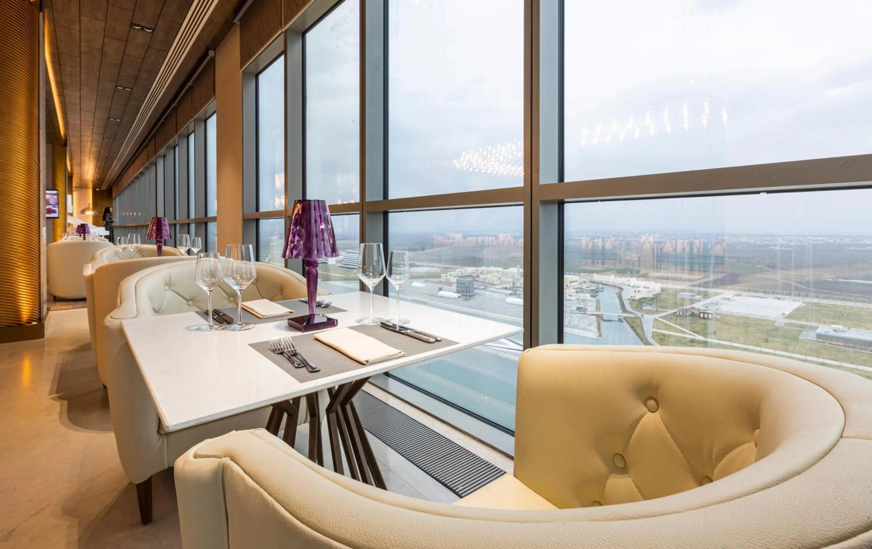 Restaurant/places to eat in Hilton Samarkand Regency