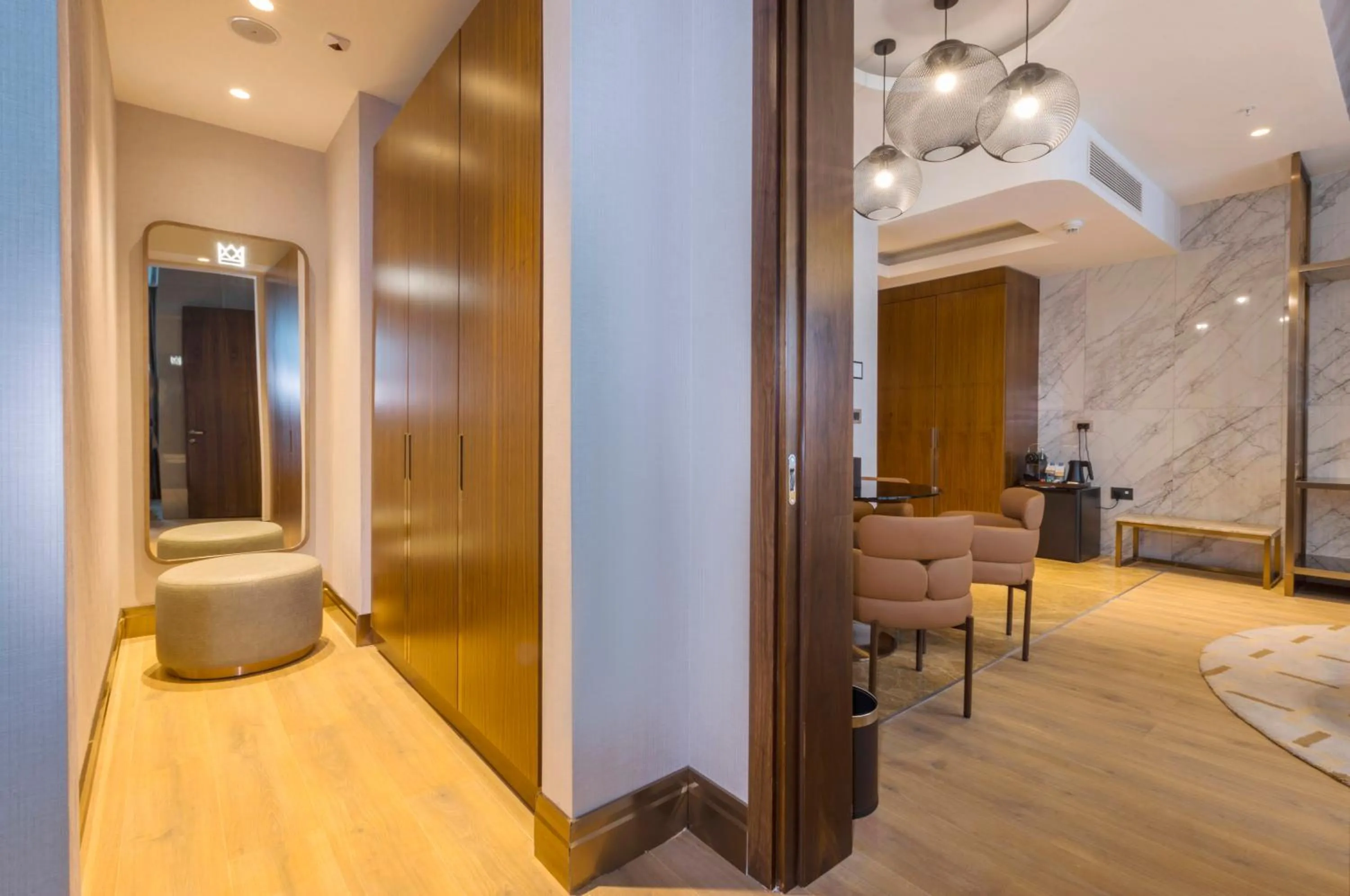 wardrobe in Hilton Samarkand Regency