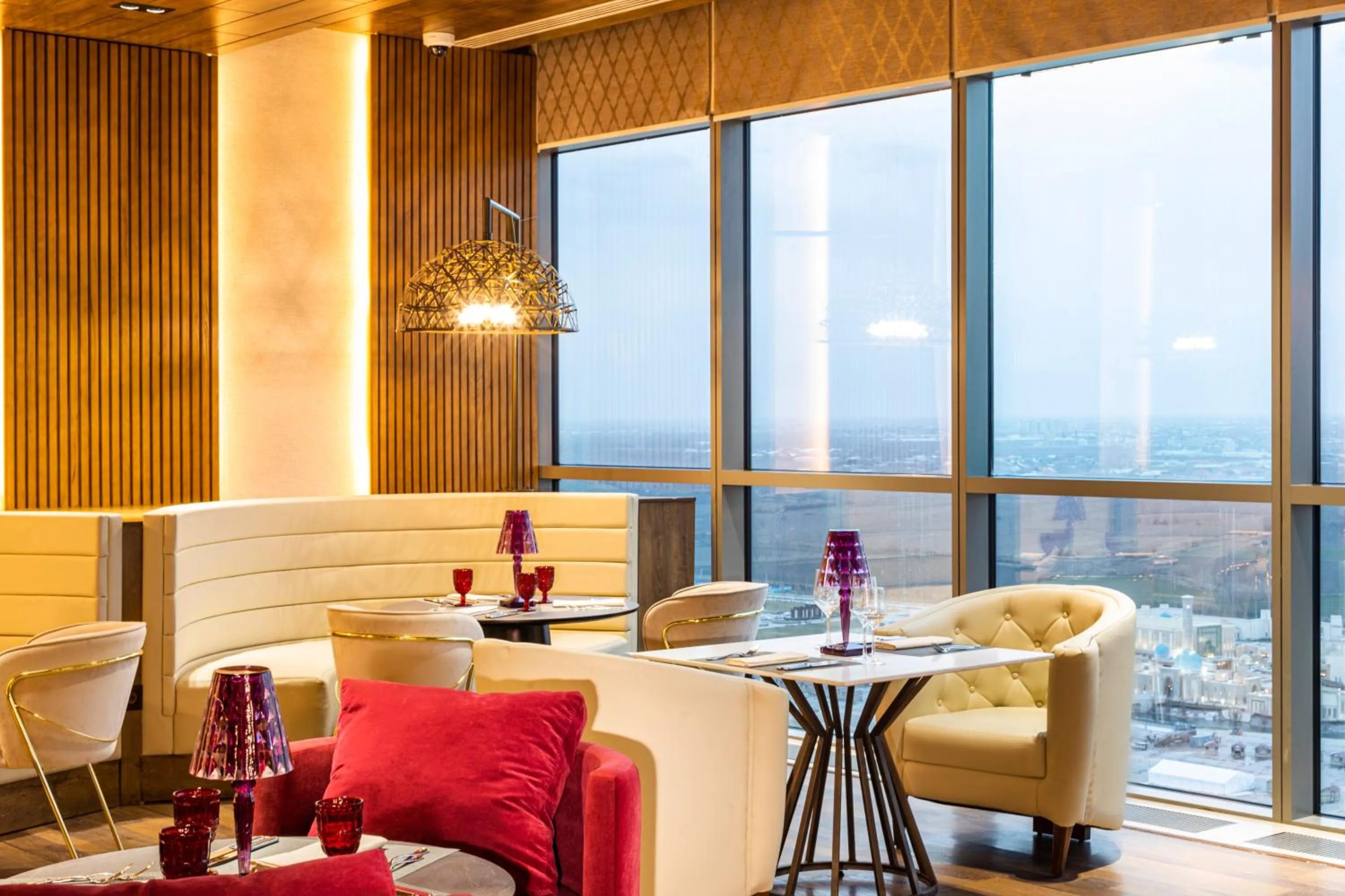 Restaurant/places to eat in Hilton Samarkand Regency