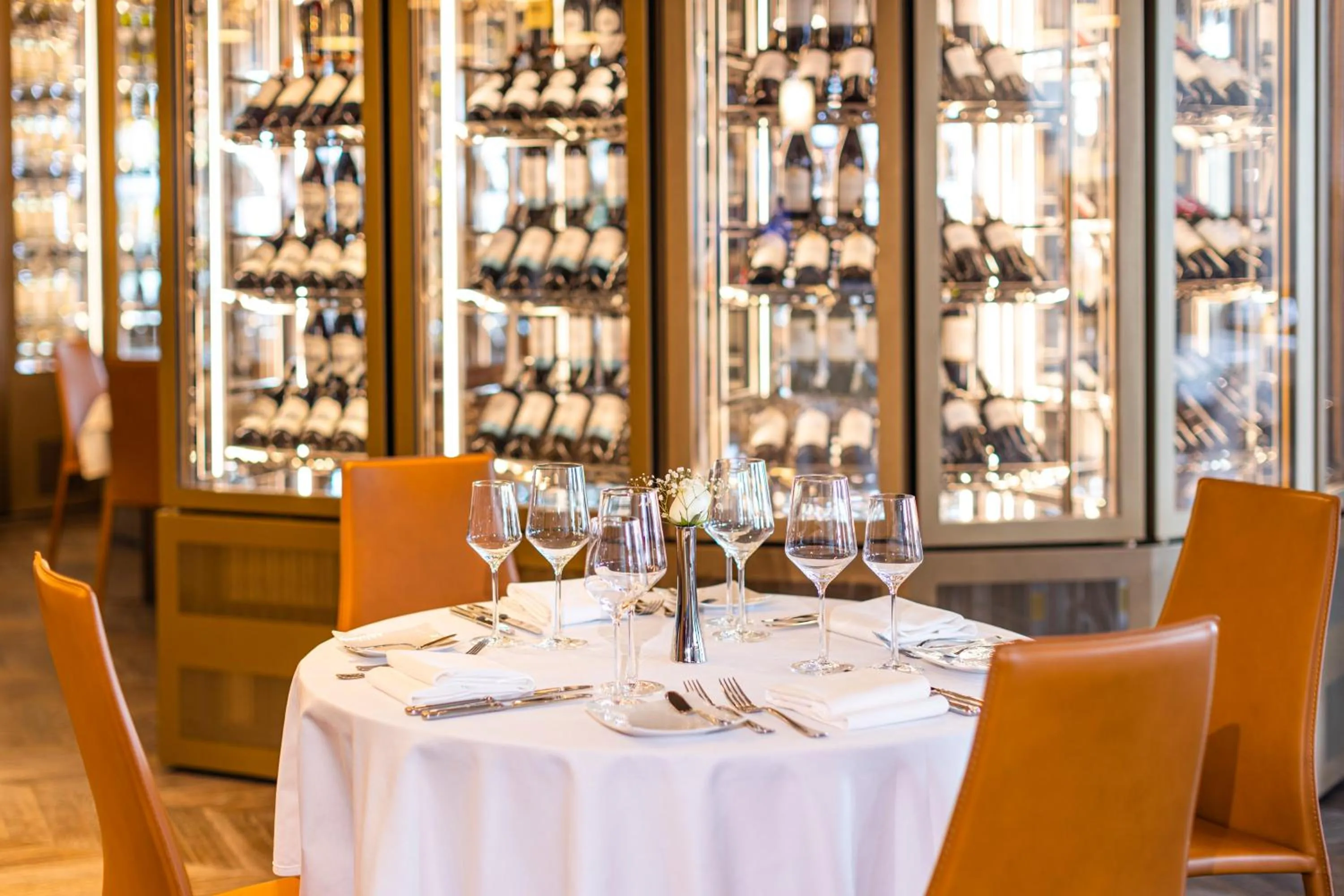 Restaurant/places to eat in Hilton Samarkand Regency