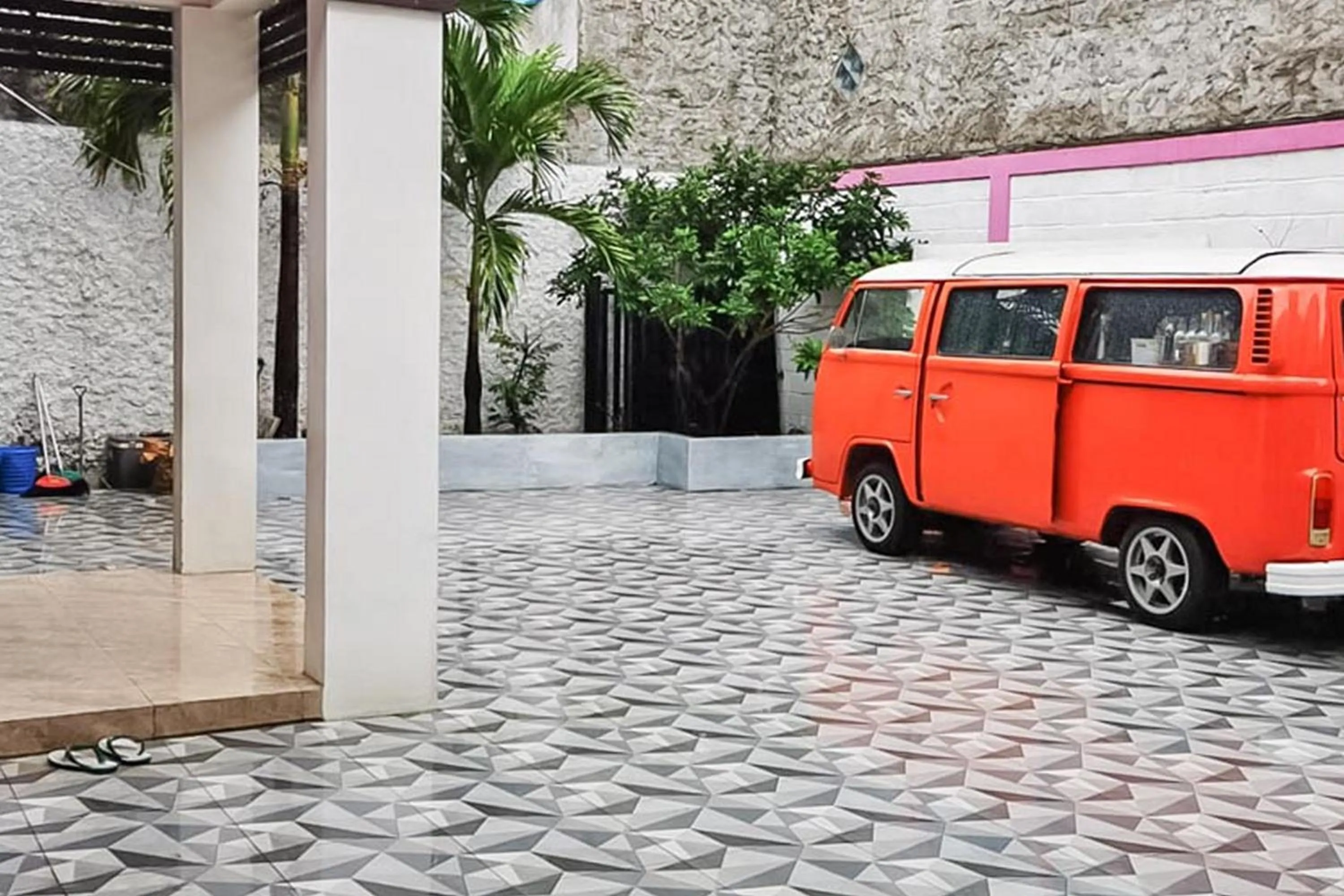 RedDoorz Plus @ Taman Madiun