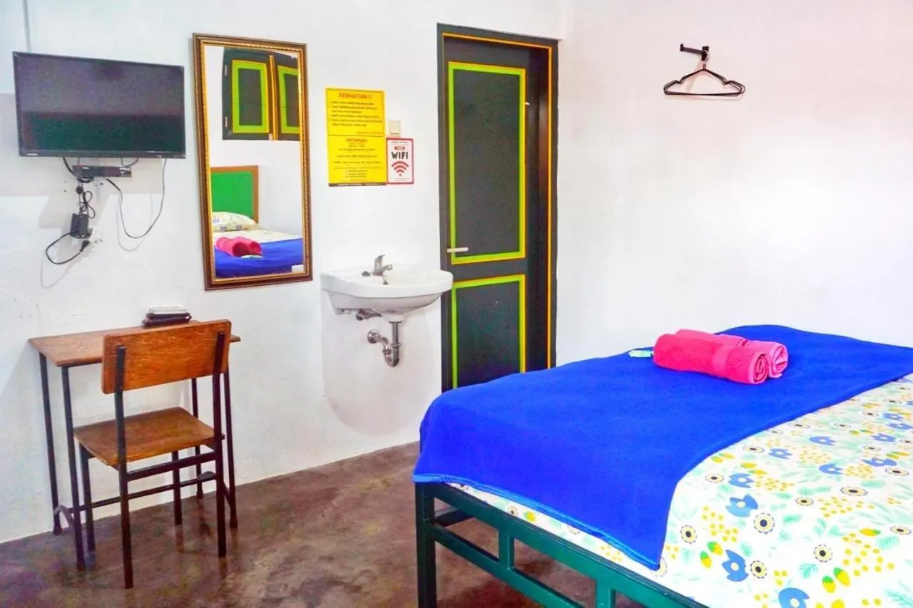 Bed in Sonosewu Guesthouse Syariah