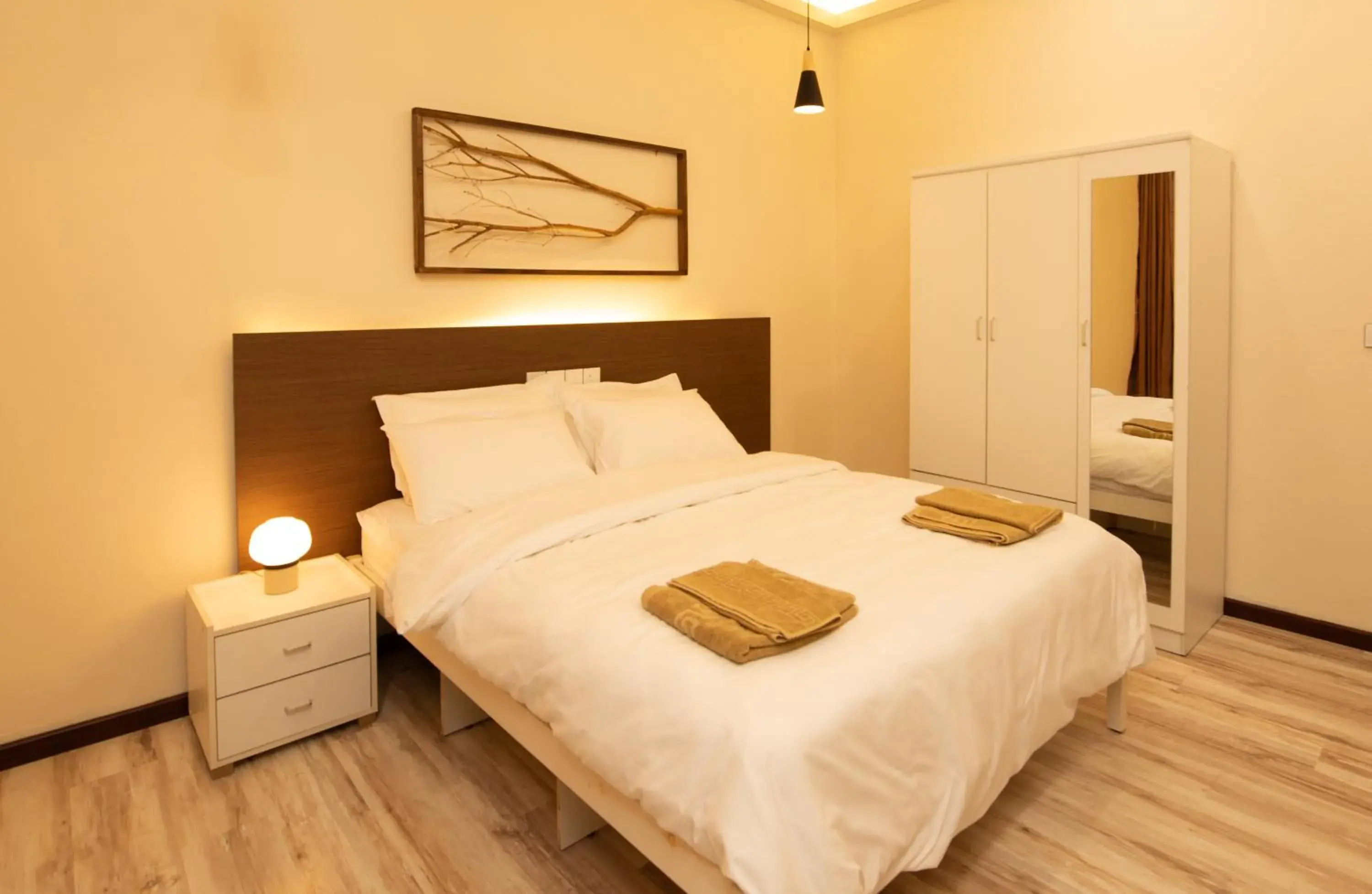 Deluxe Queen Room - single occupancy in The Bilimbi Guesthouse & Inn Deluxe Queen Room - single occupancy in The Bilimbi Guesthouse & Inn