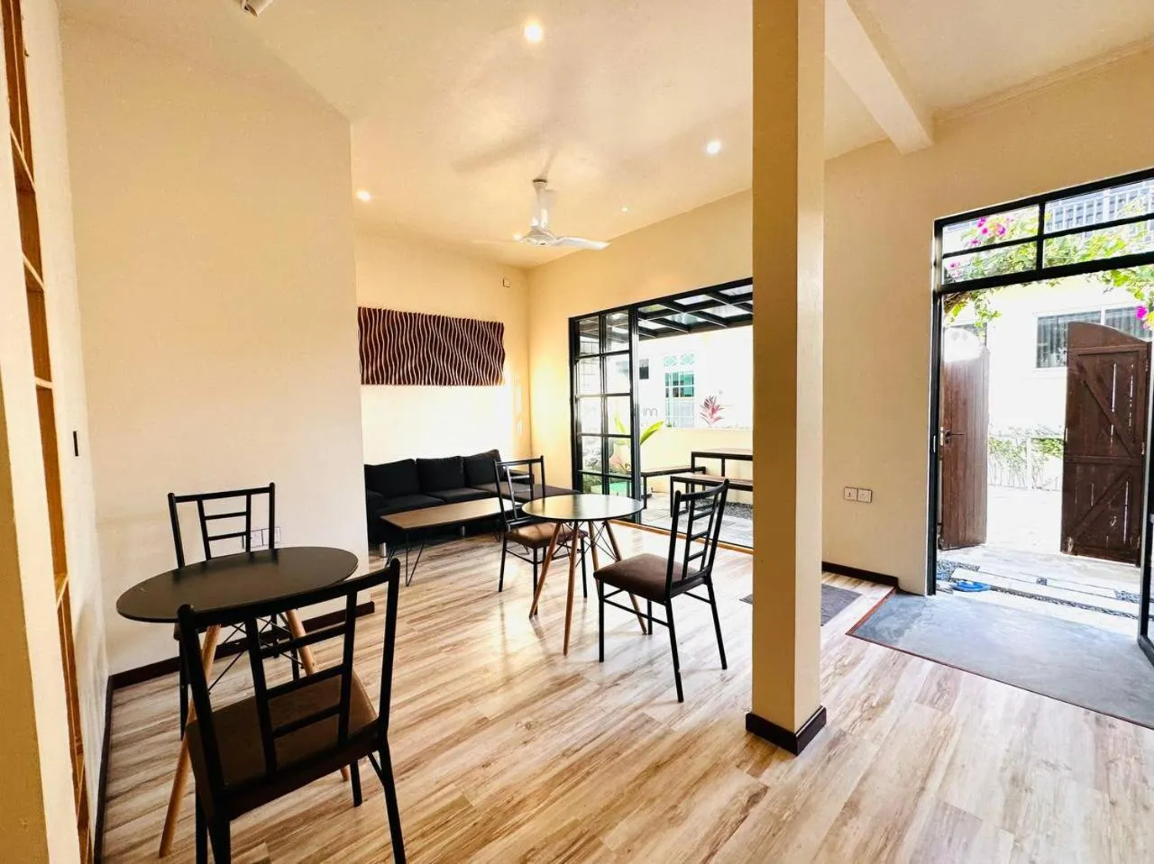 Lounge or bar in The Bilimbi Guesthouse & Inn