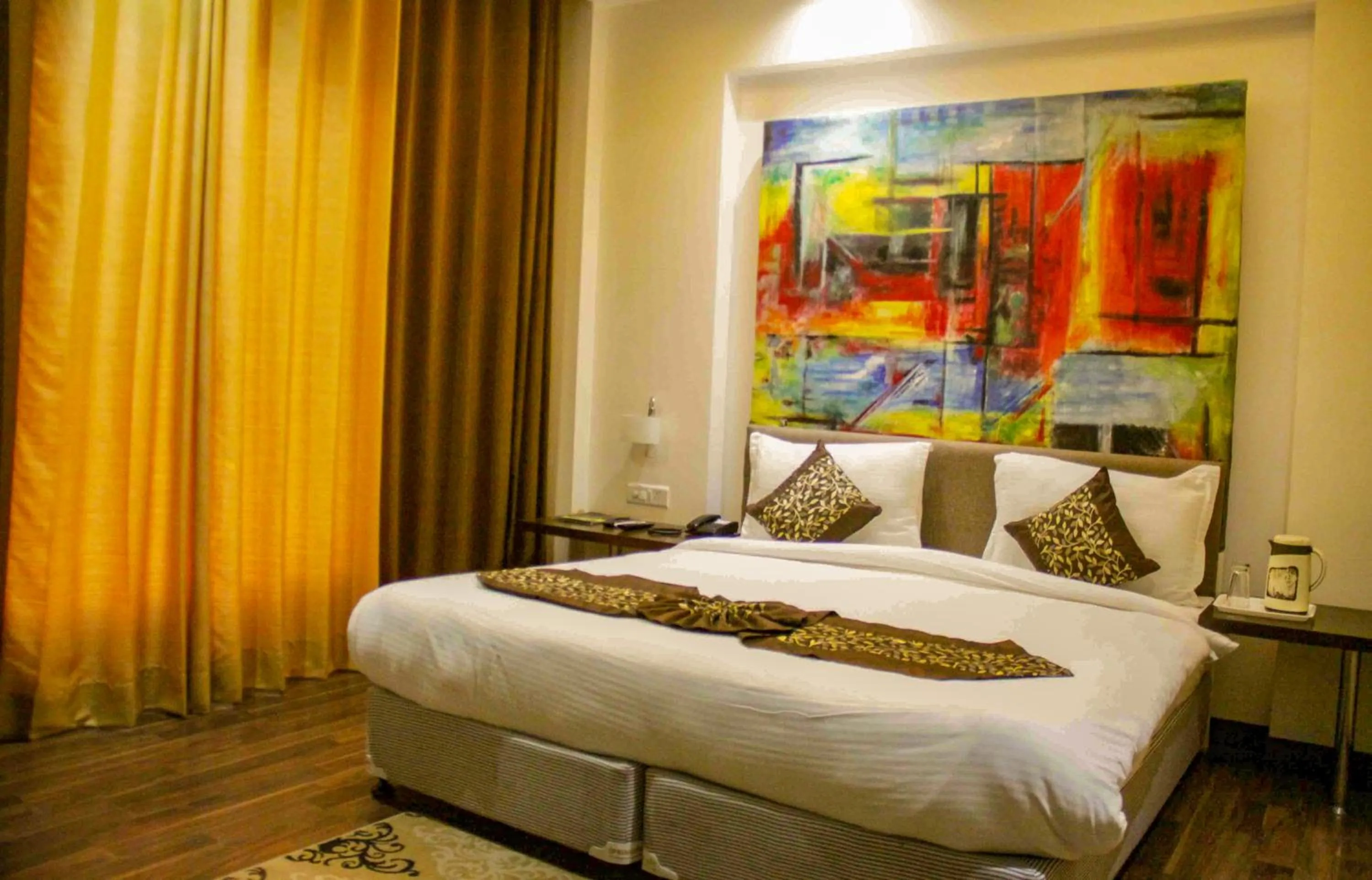 Bed in Four Leaf Hotel,Budaun