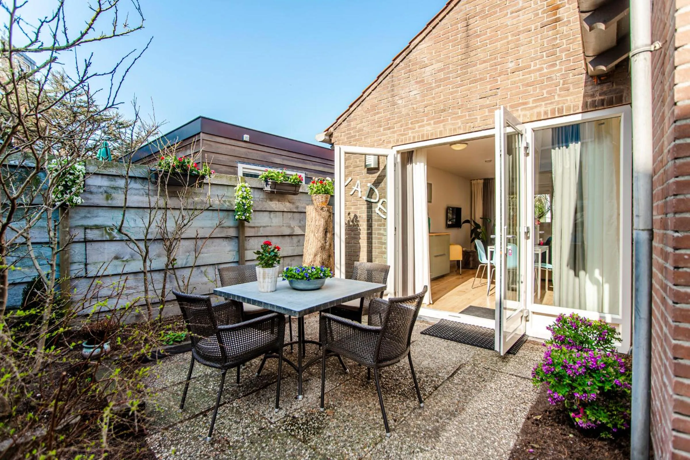 Balcony/Terrace in Jade