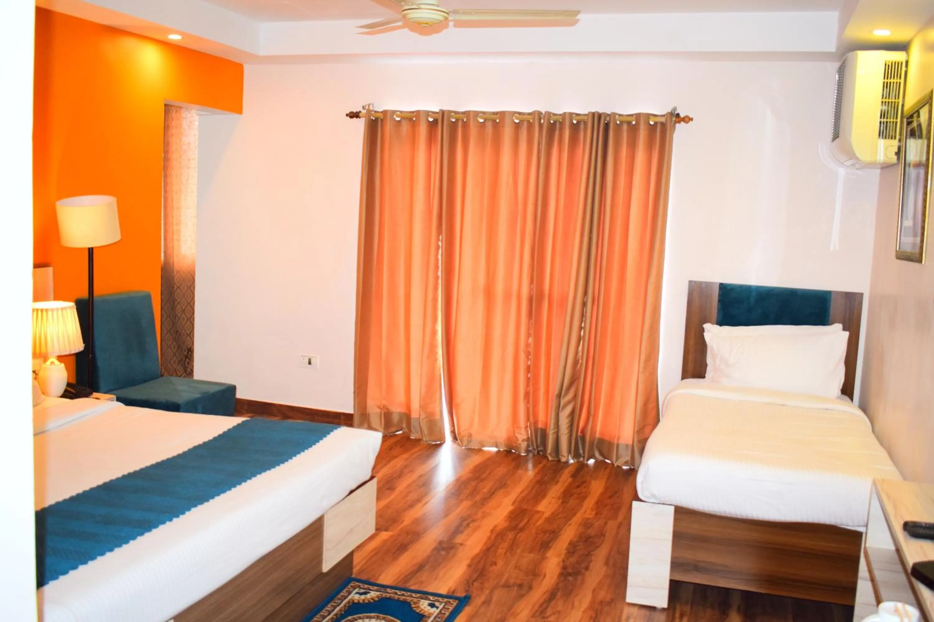 Bedroom, Bed in Hotel 360 by D'Polo Dharamshala