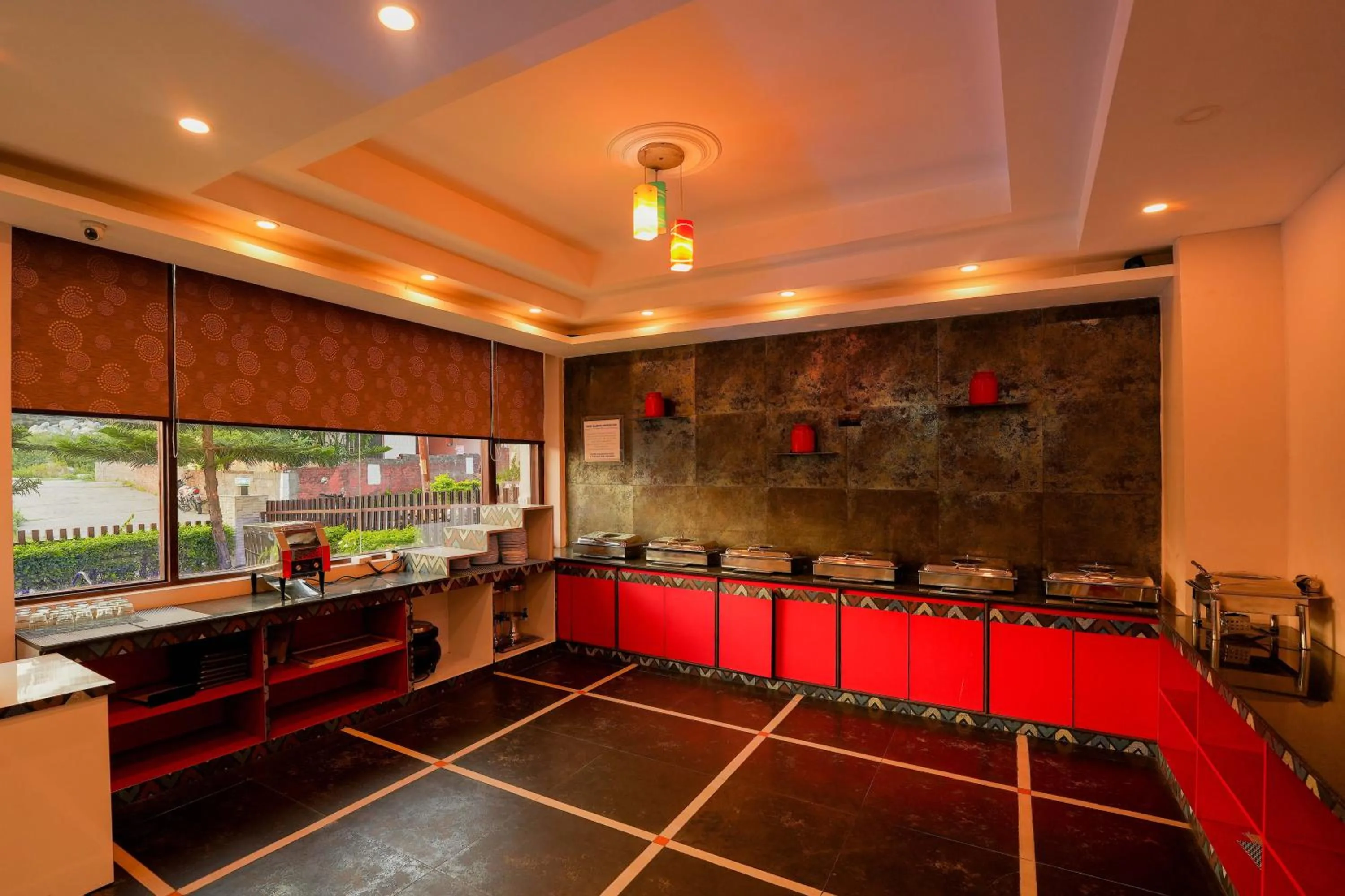 Restaurant/places to eat in Hotel 360 by D'Polo Dharamshala