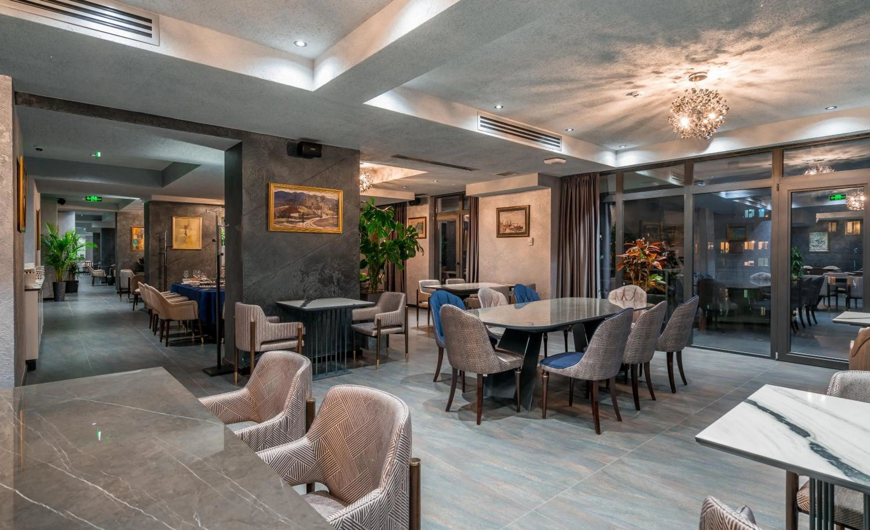 Restaurant/places to eat in Onyx City Center