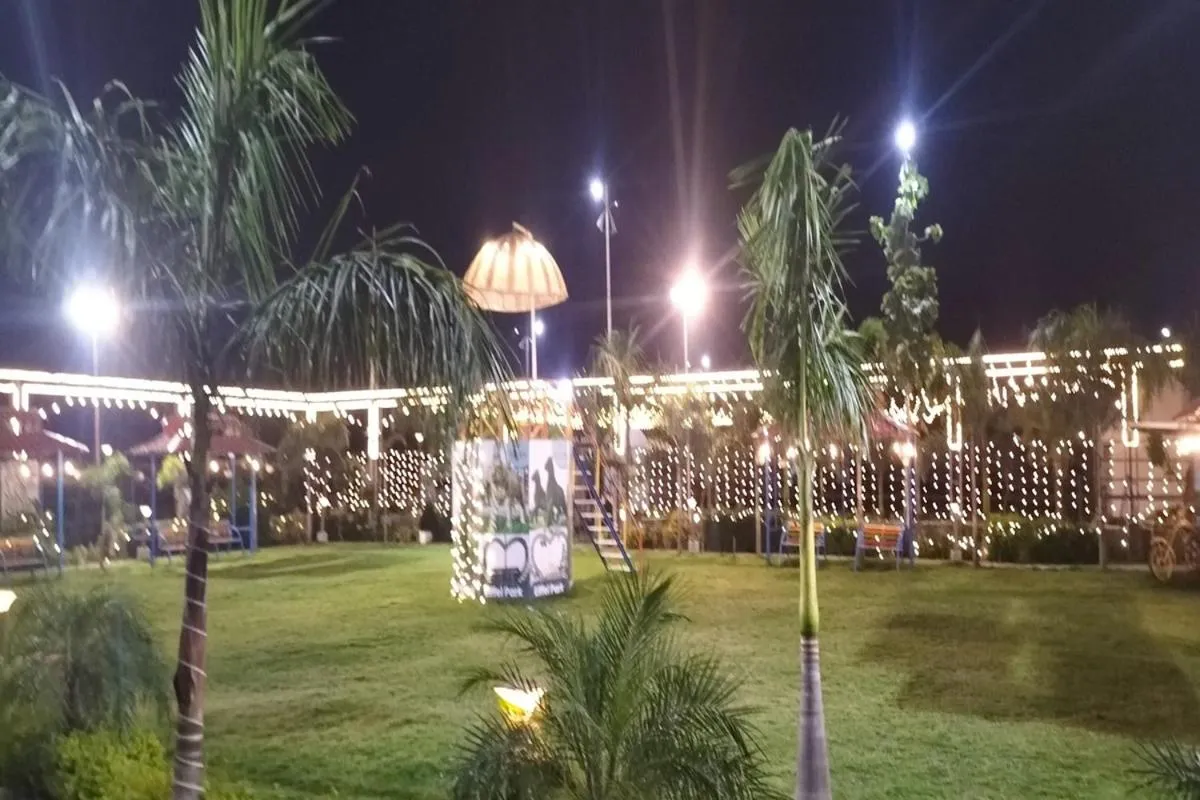 Garden in Fun N City Water Park , Adventure & Resort , Patna