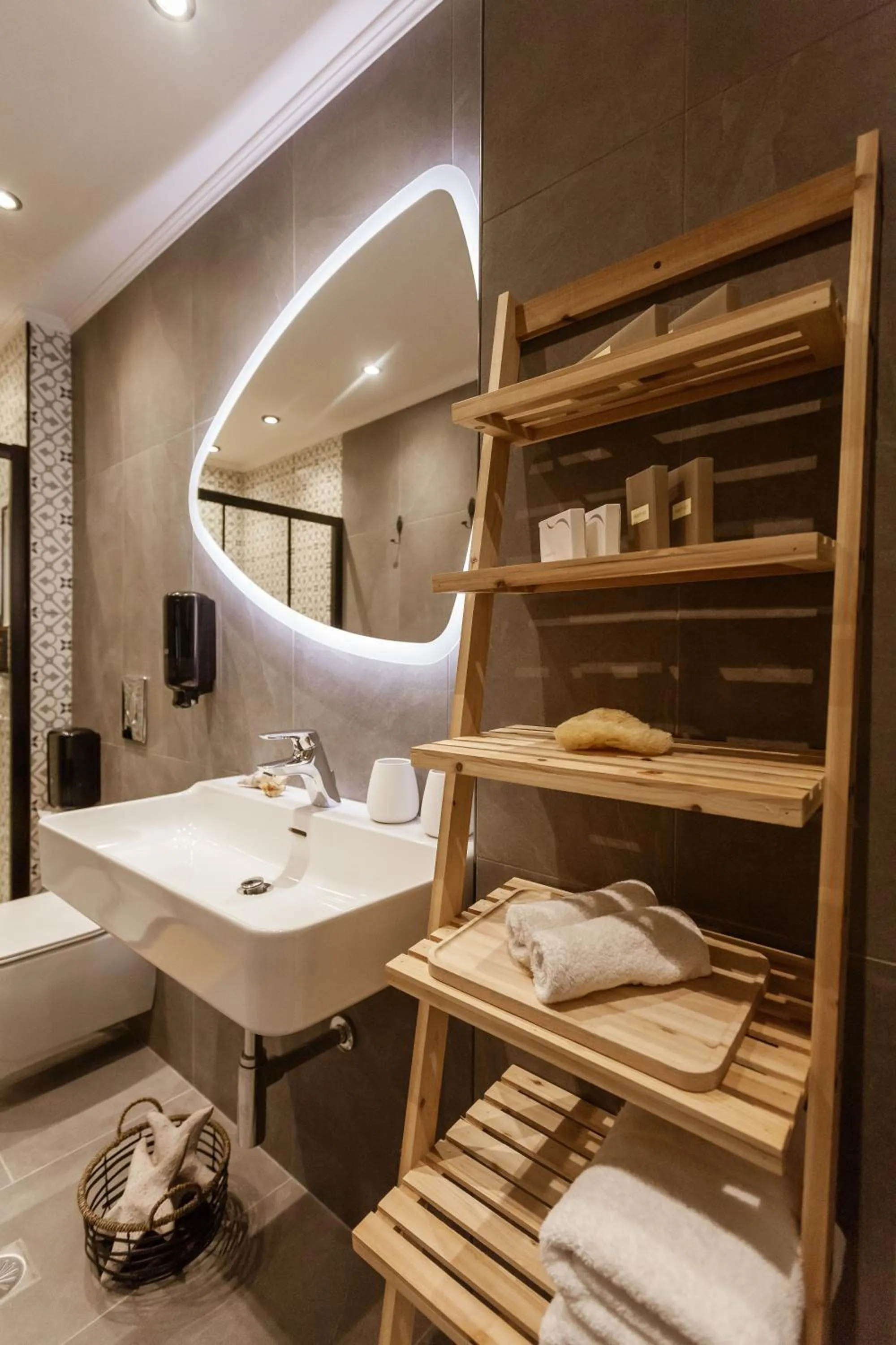 Bathroom in Utopia Luxury Suites - Old Town