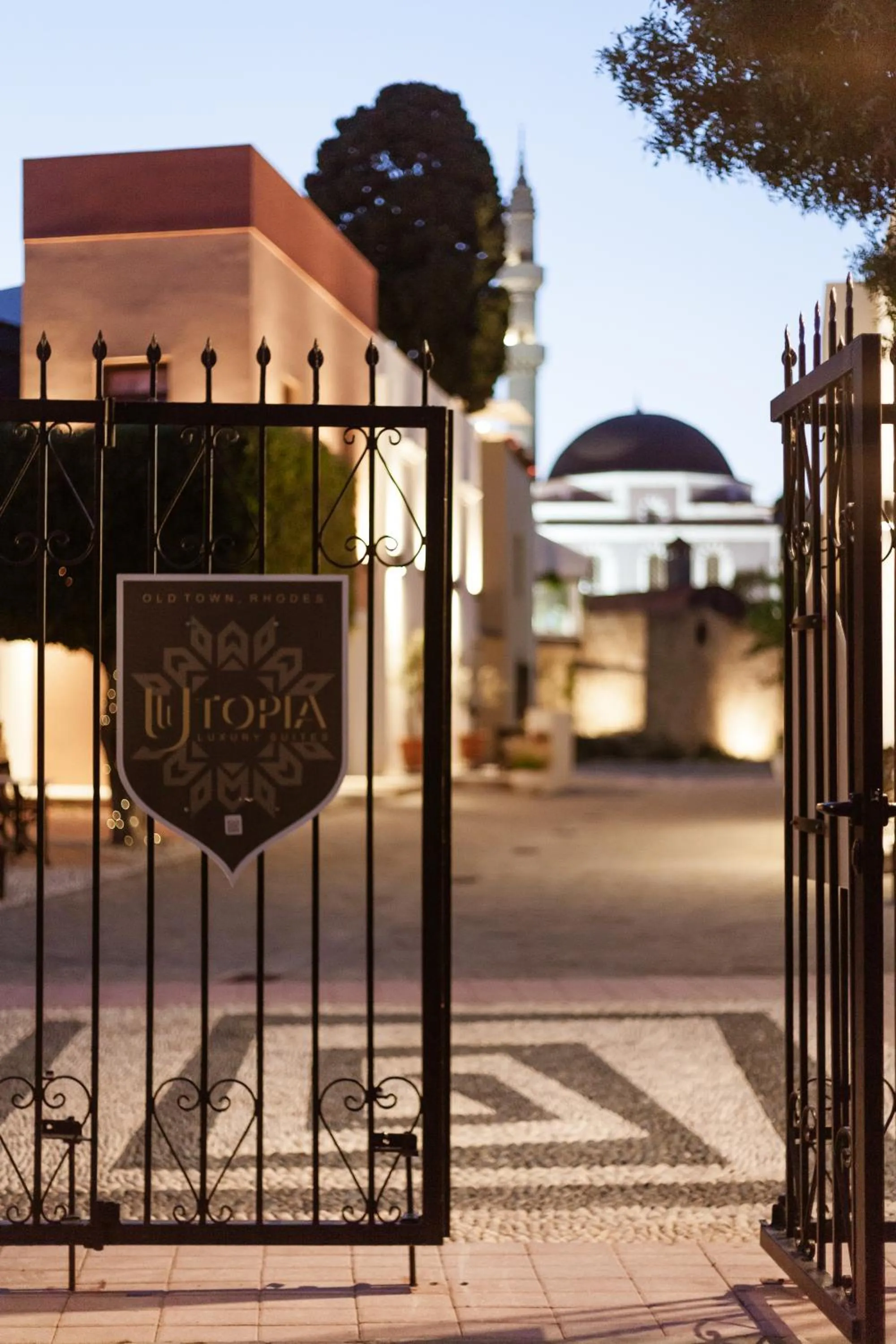 Property building in Utopia Luxury Suites - Old Town