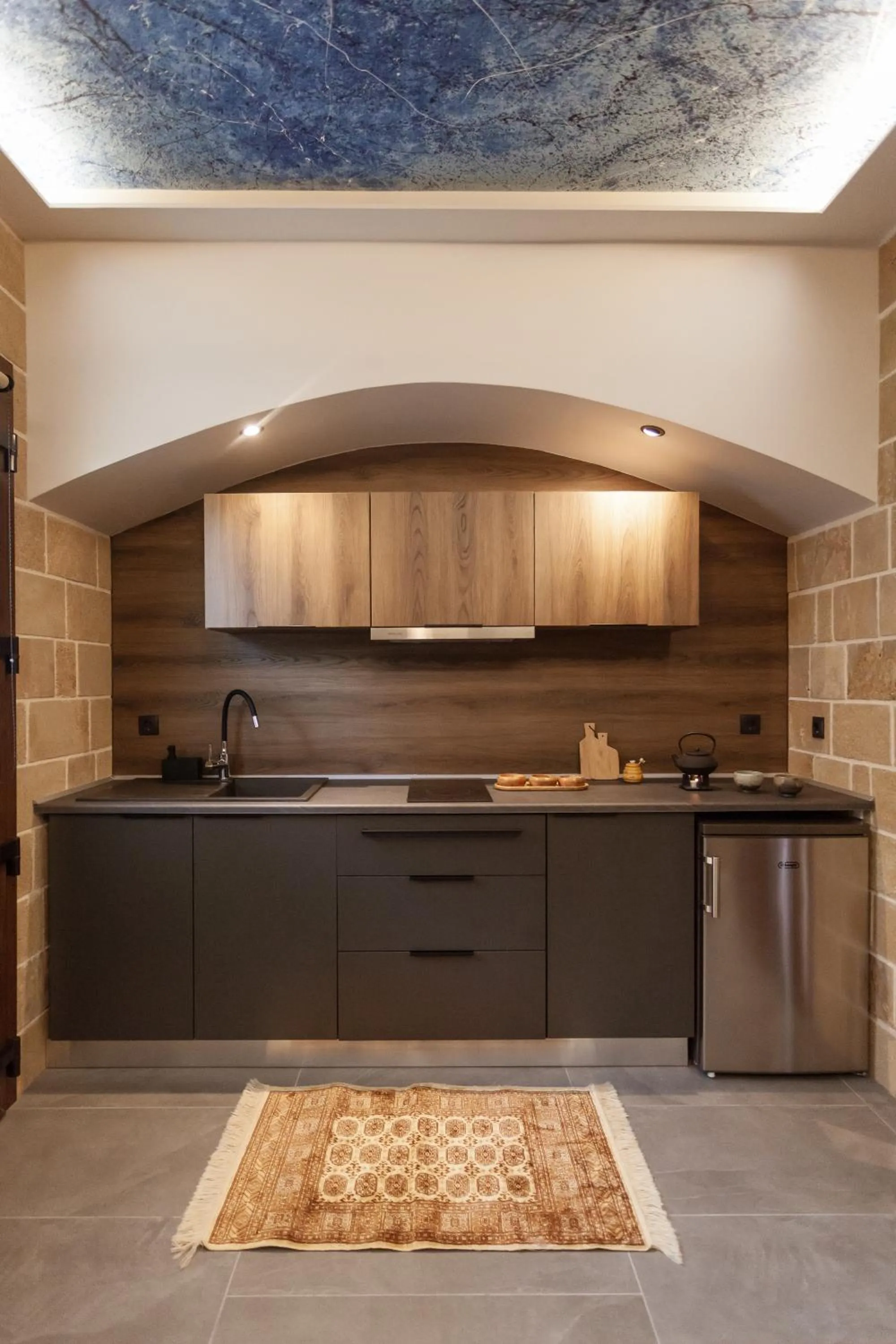 kitchen in Utopia Luxury Suites - Old Town