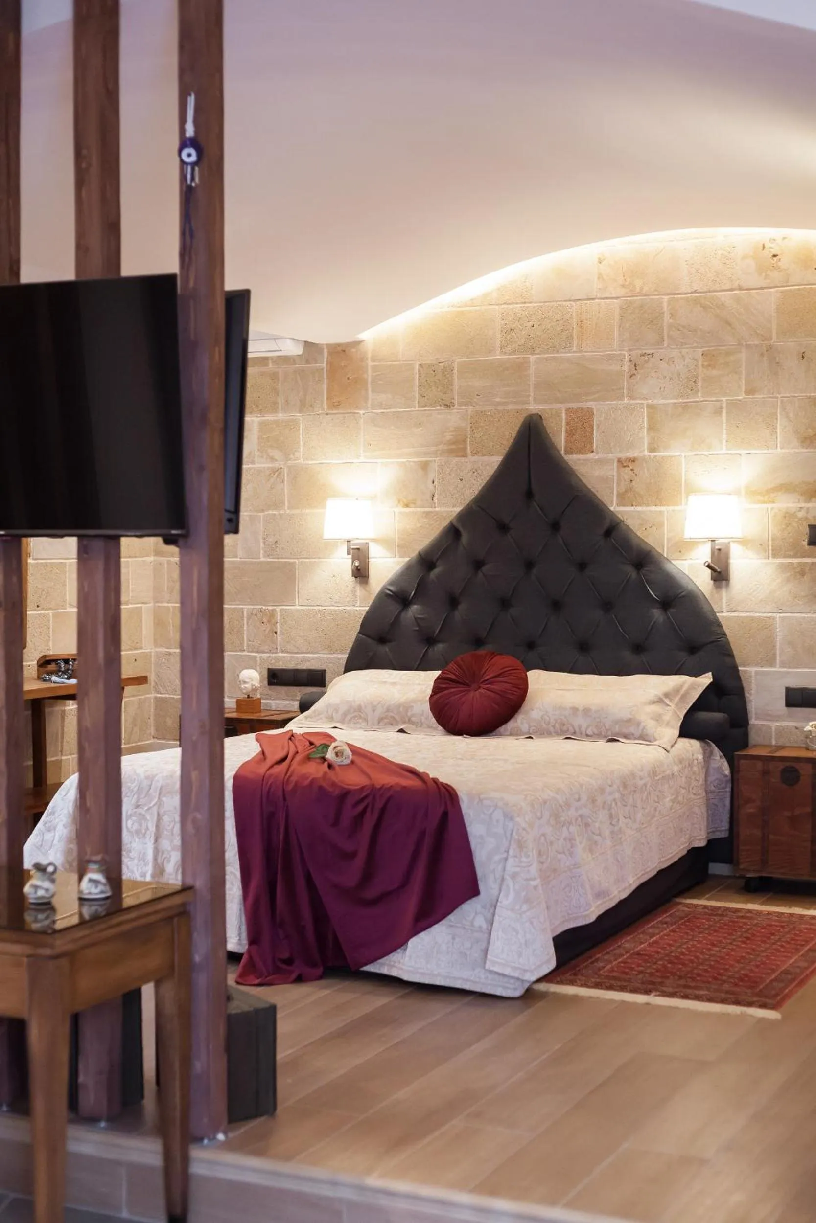 Bed in Utopia Luxury Suites - Old Town