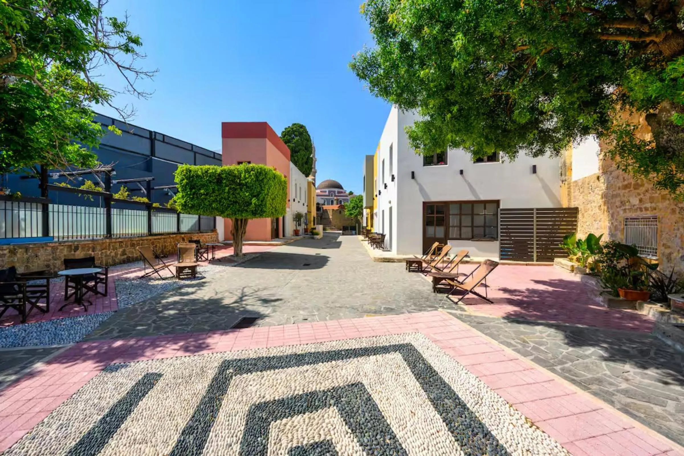 Property building in Utopia Luxury Suites - Old Town