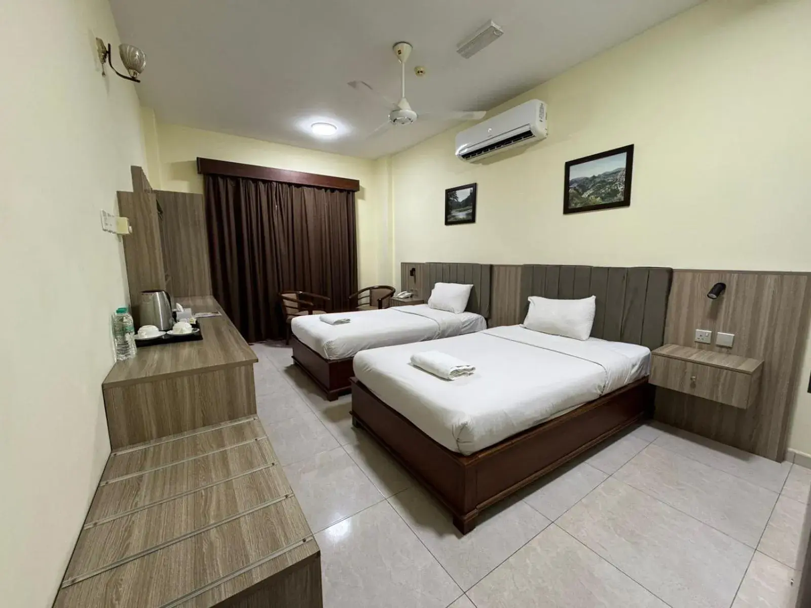 Standard Twin Room in ROYAL HOTEL Standard Twin Room in ROYAL HOTEL