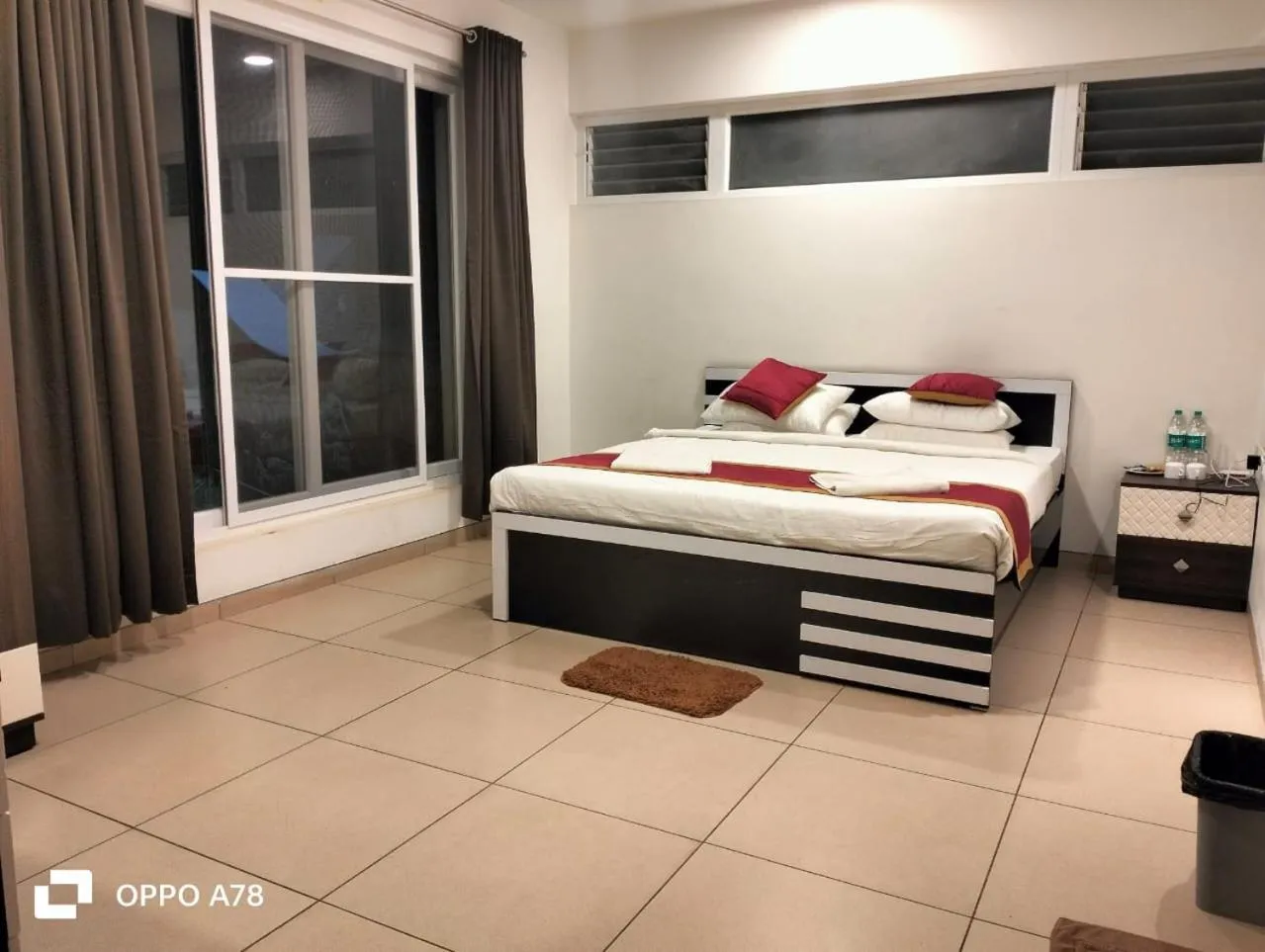 Bed in 7 Heaven Villas & Resorts