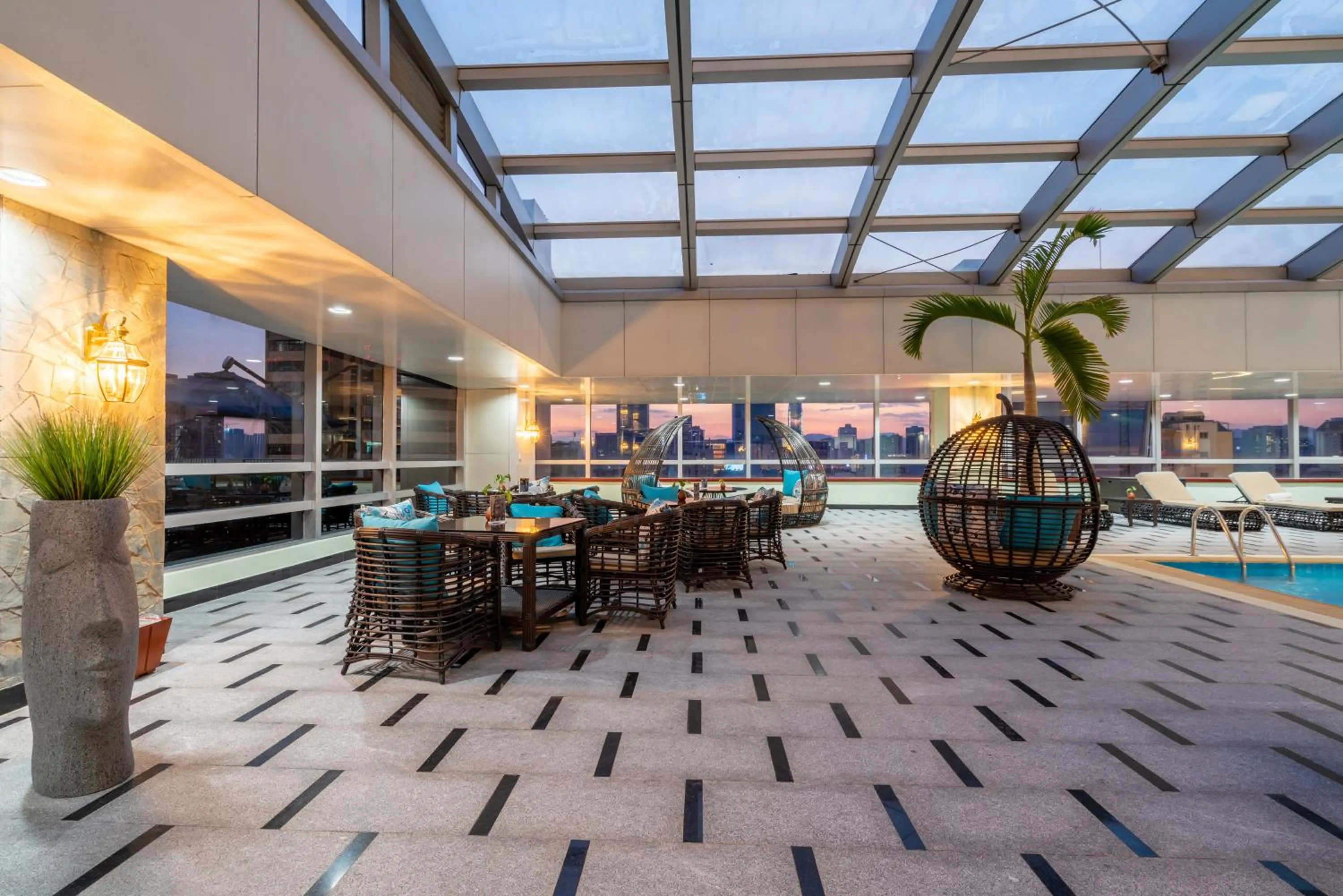 Restaurant/Places to Eat in Kai Wah Plaza Hotel