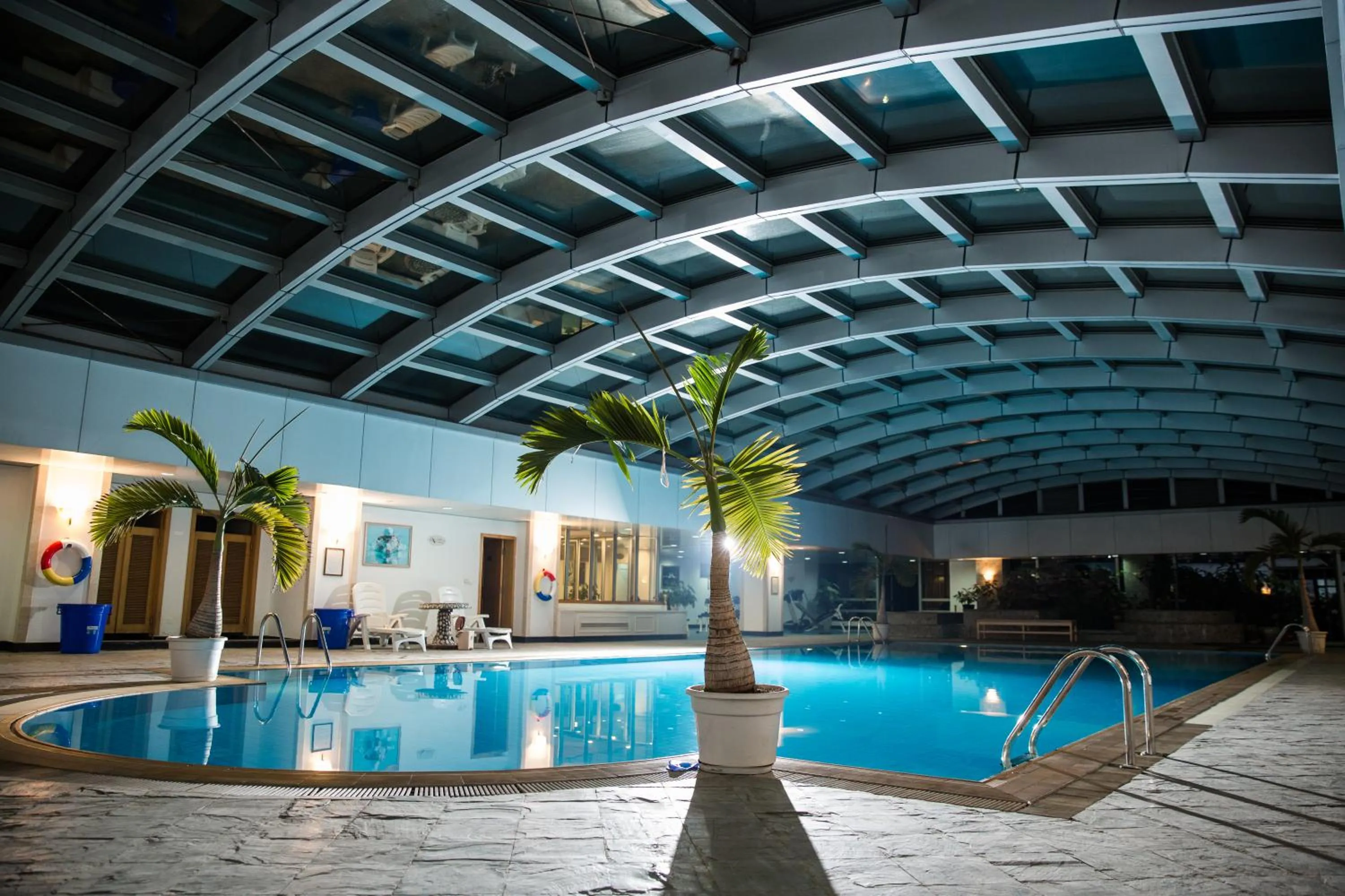 Swimming Pool in Kai Wah Plaza Hotel