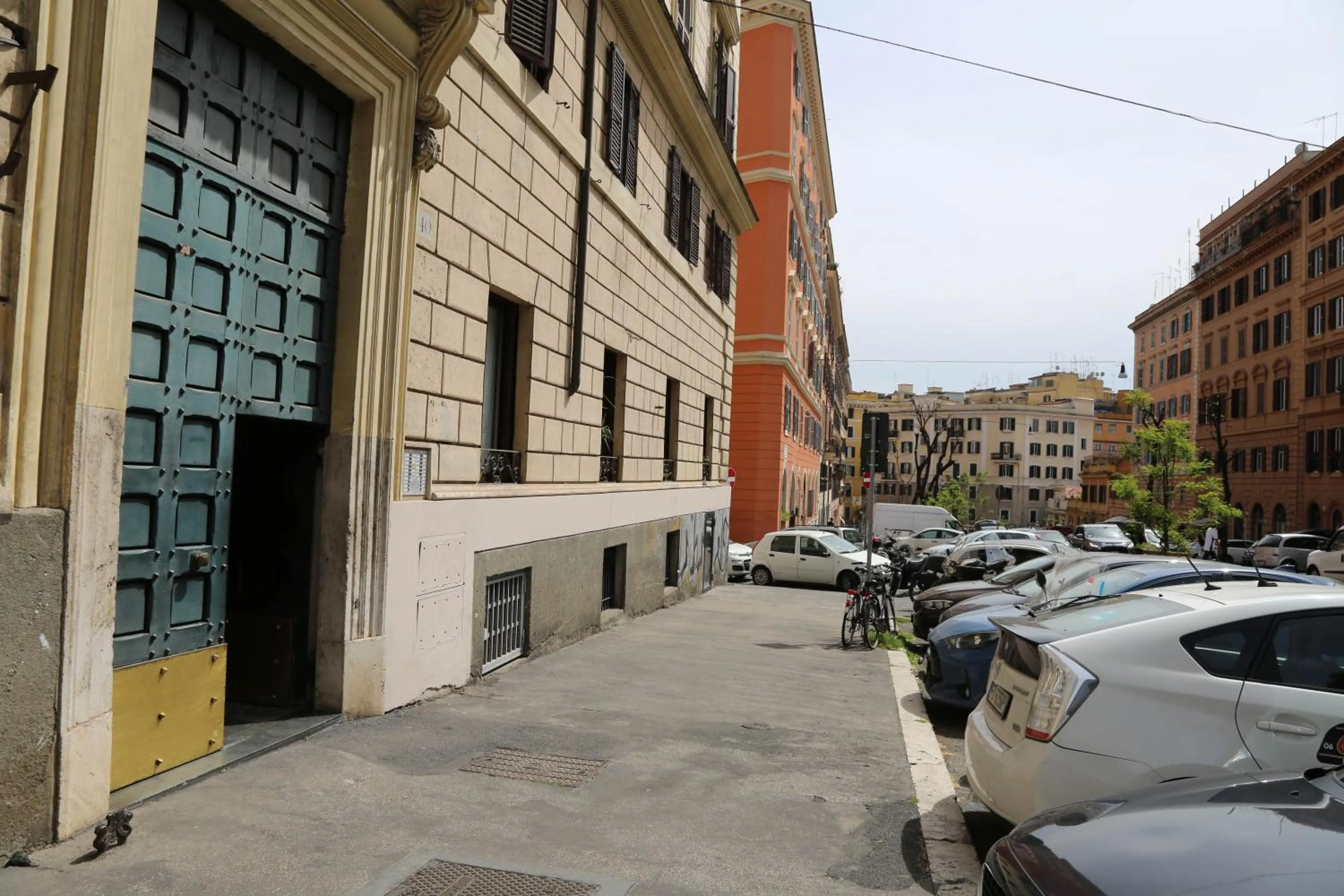 Neighbourhood in Mama House Roma