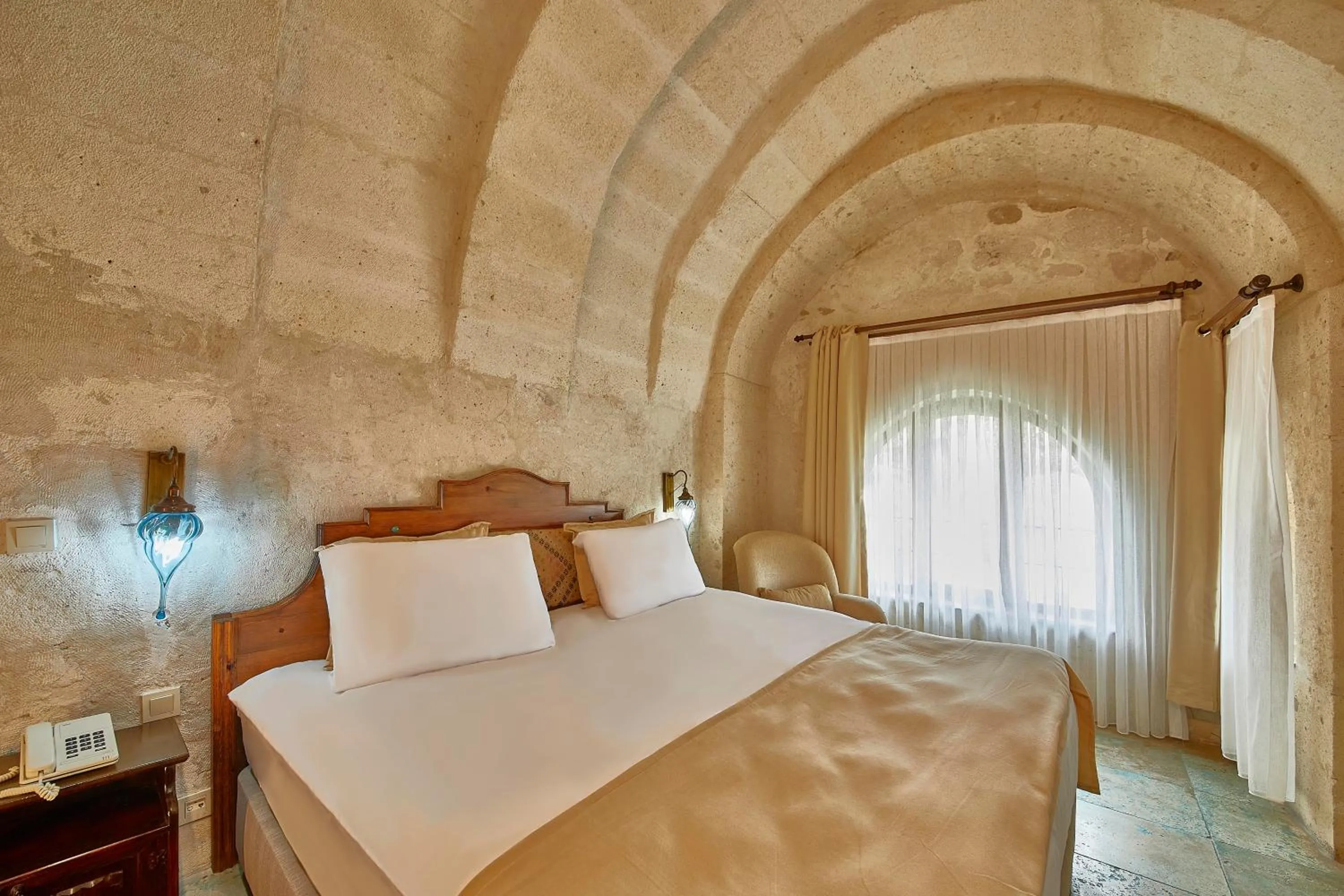 Photo of the whole room, Bed in Charm Of Cappadocia Cave Suites