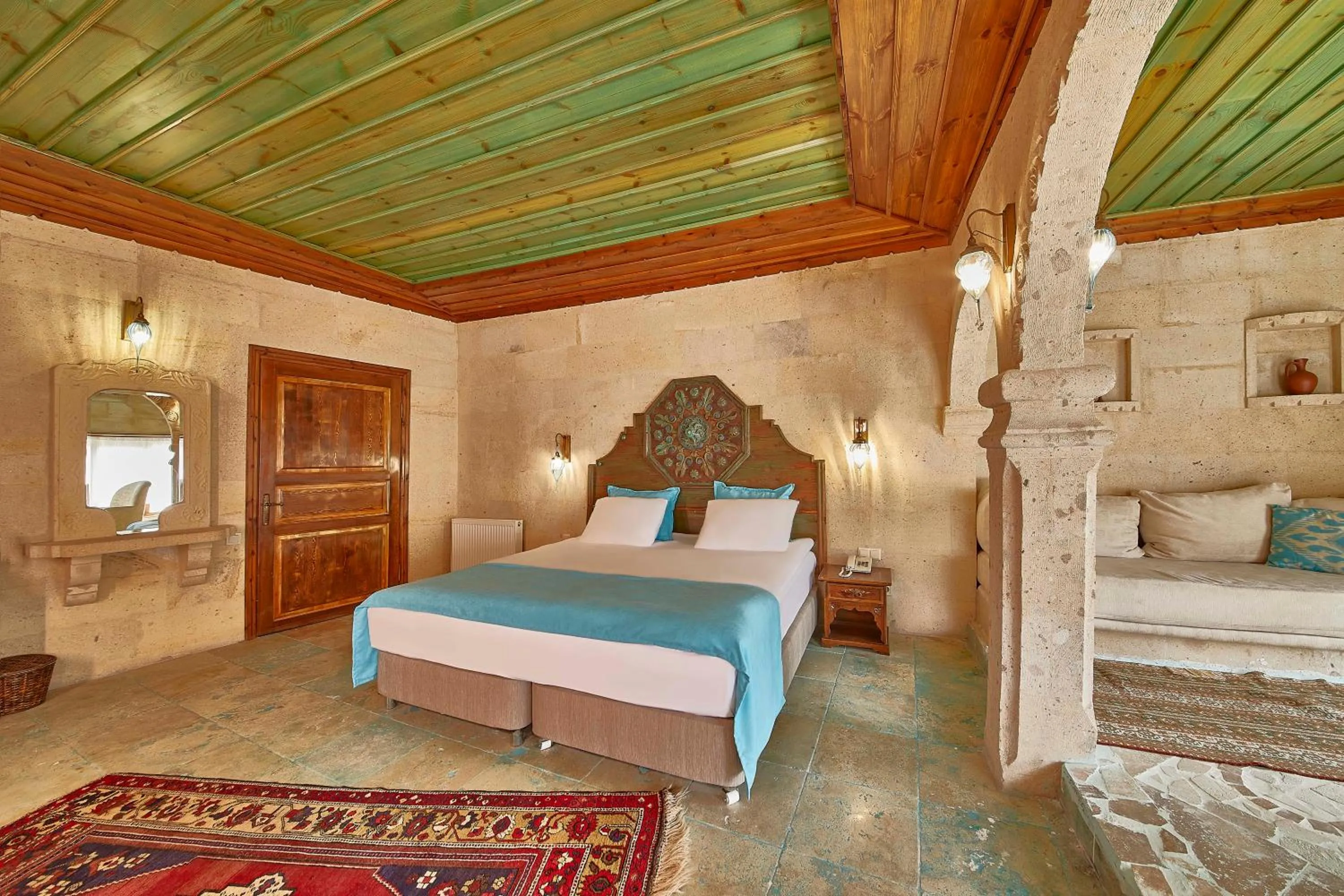 Photo of the whole room, Bed in Charm Of Cappadocia Cave Suites
