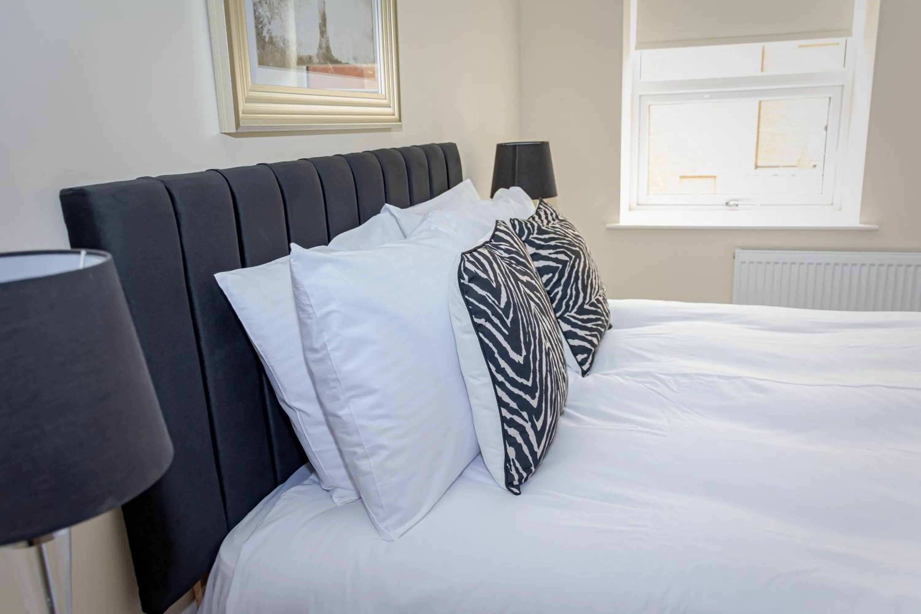 Bedroom, Bed in Mode Apartments Winter Gardens Blackpool