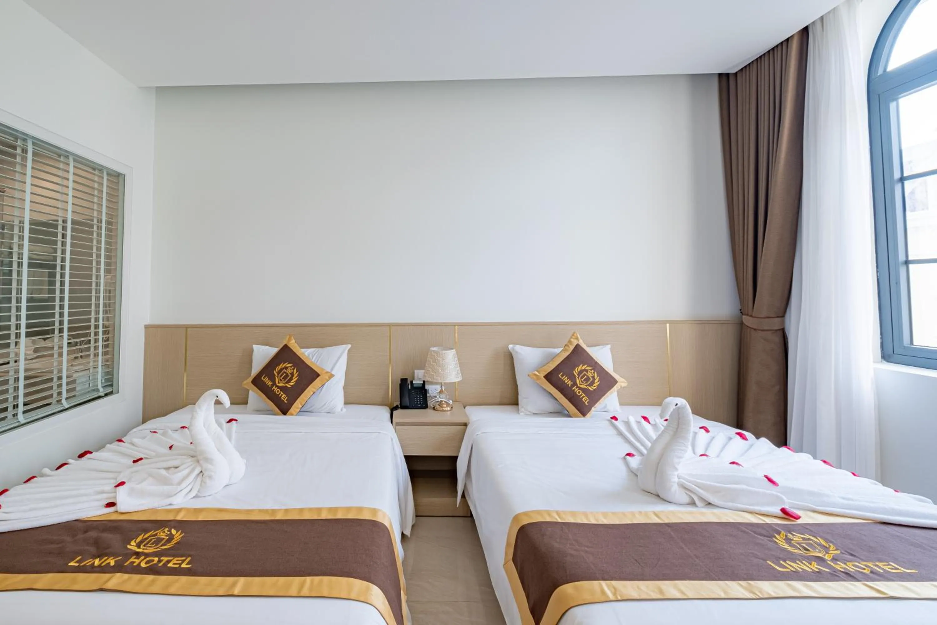 Bed in LINK HOTEL Ha Long