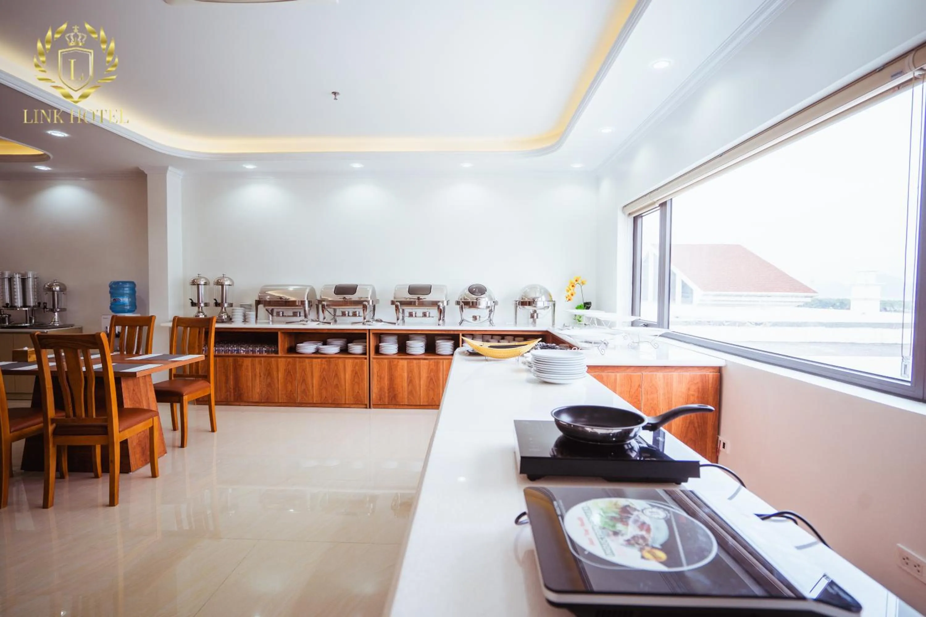 Restaurant/places to eat in LINK HOTEL Ha Long