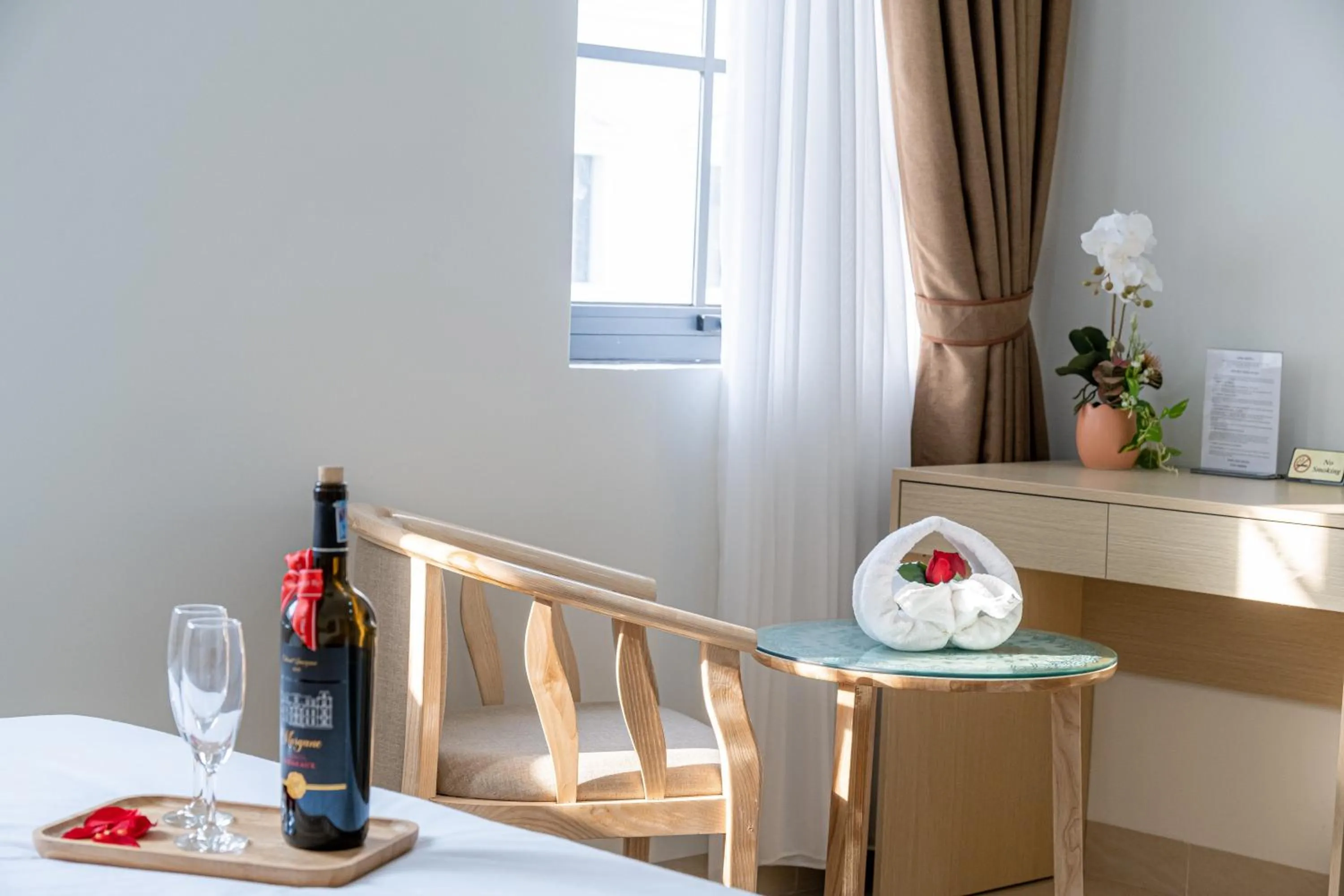 hair dresser in LINK HOTEL Ha Long