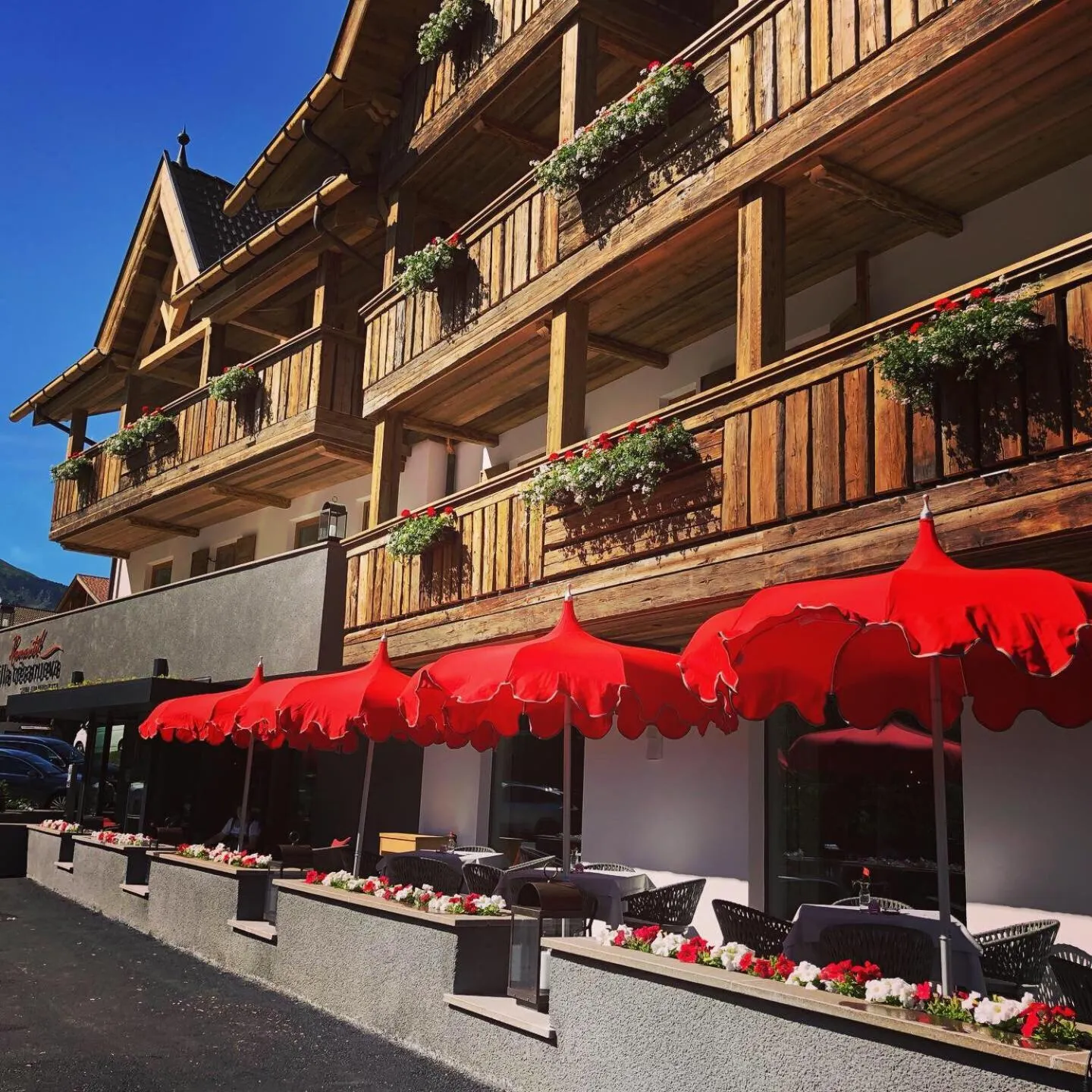 Property building in Romantik Villa Cesanueva