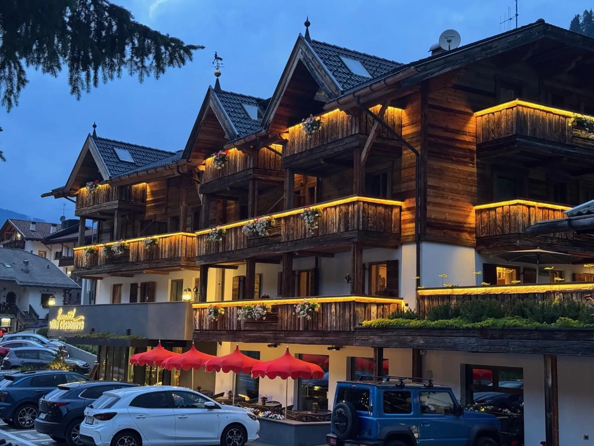 Property building in Romantik Villa Cesanueva