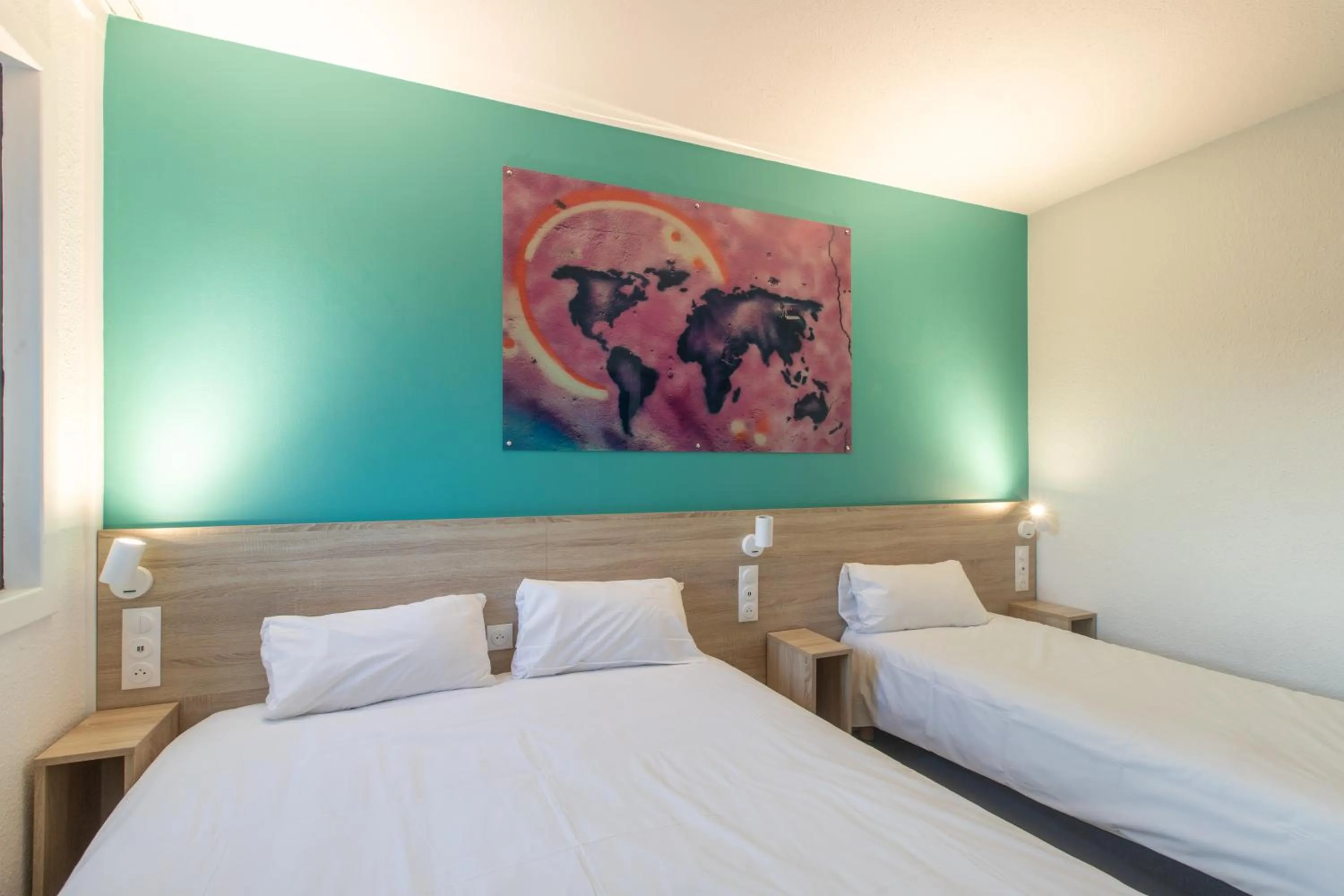 Bedroom, Bed in Kyriad ECO - Narbonne Sud