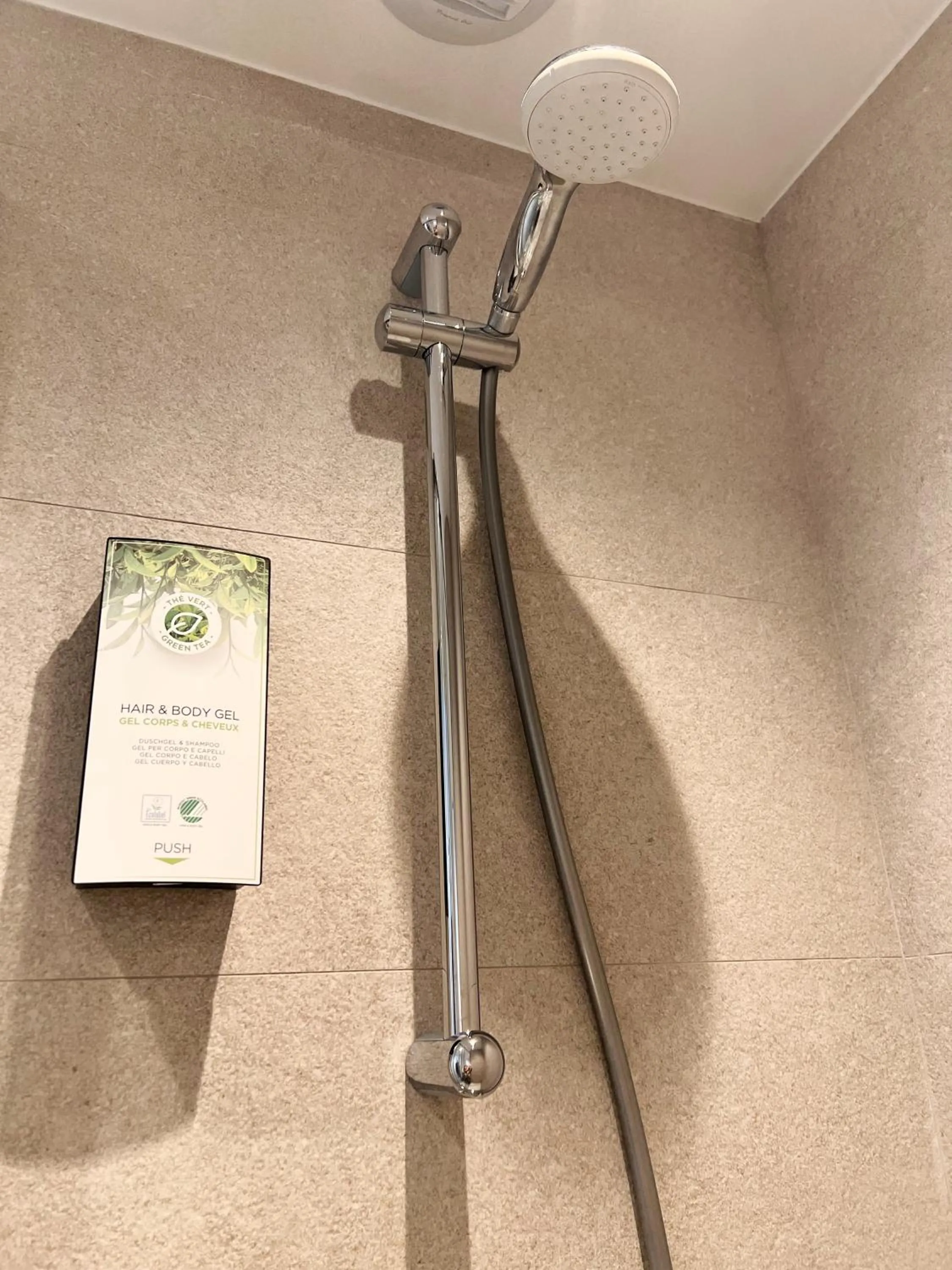 Bathroom in Kyriad ECO - Narbonne Sud