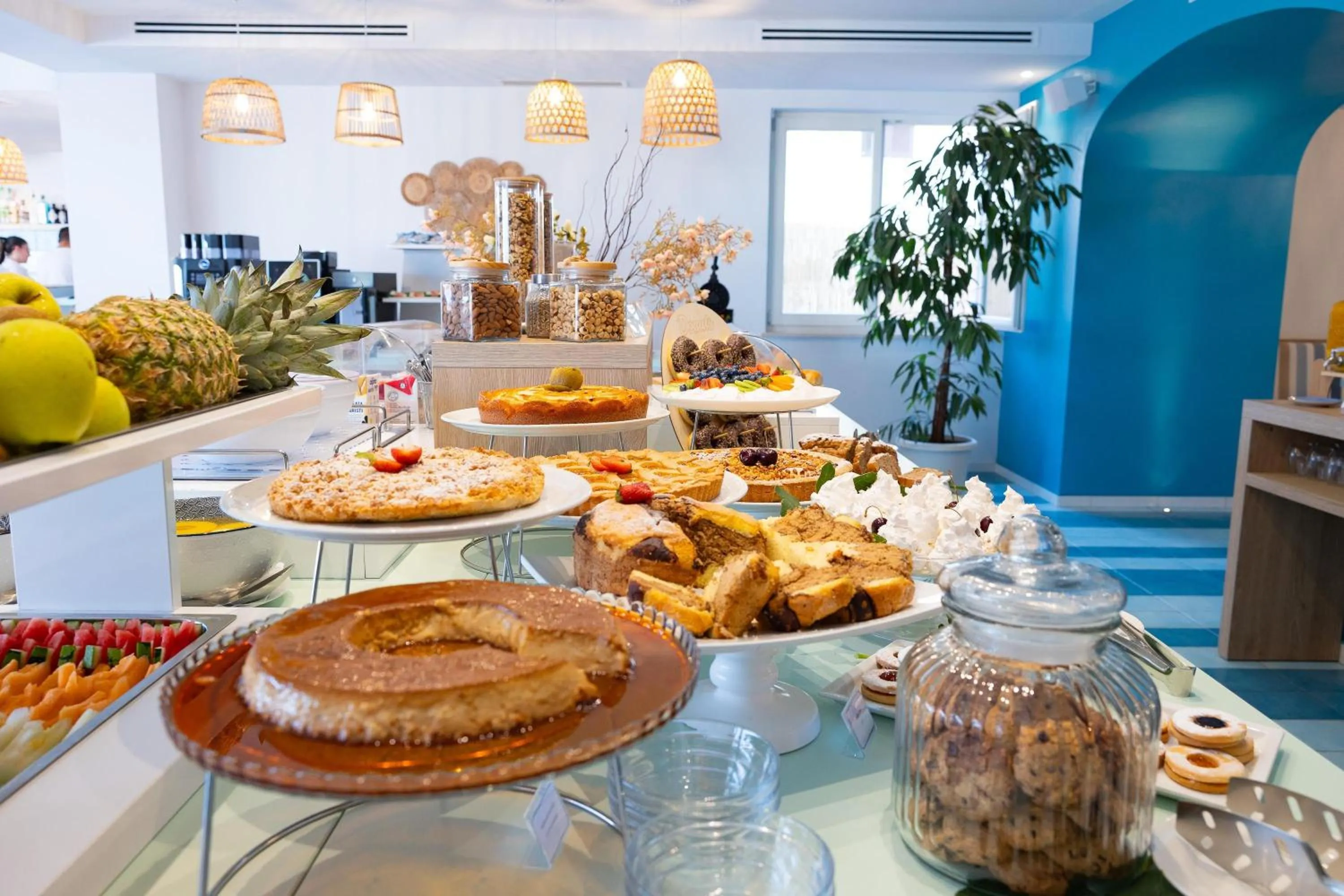 Breakfast in Best Western Hotel Blumarea